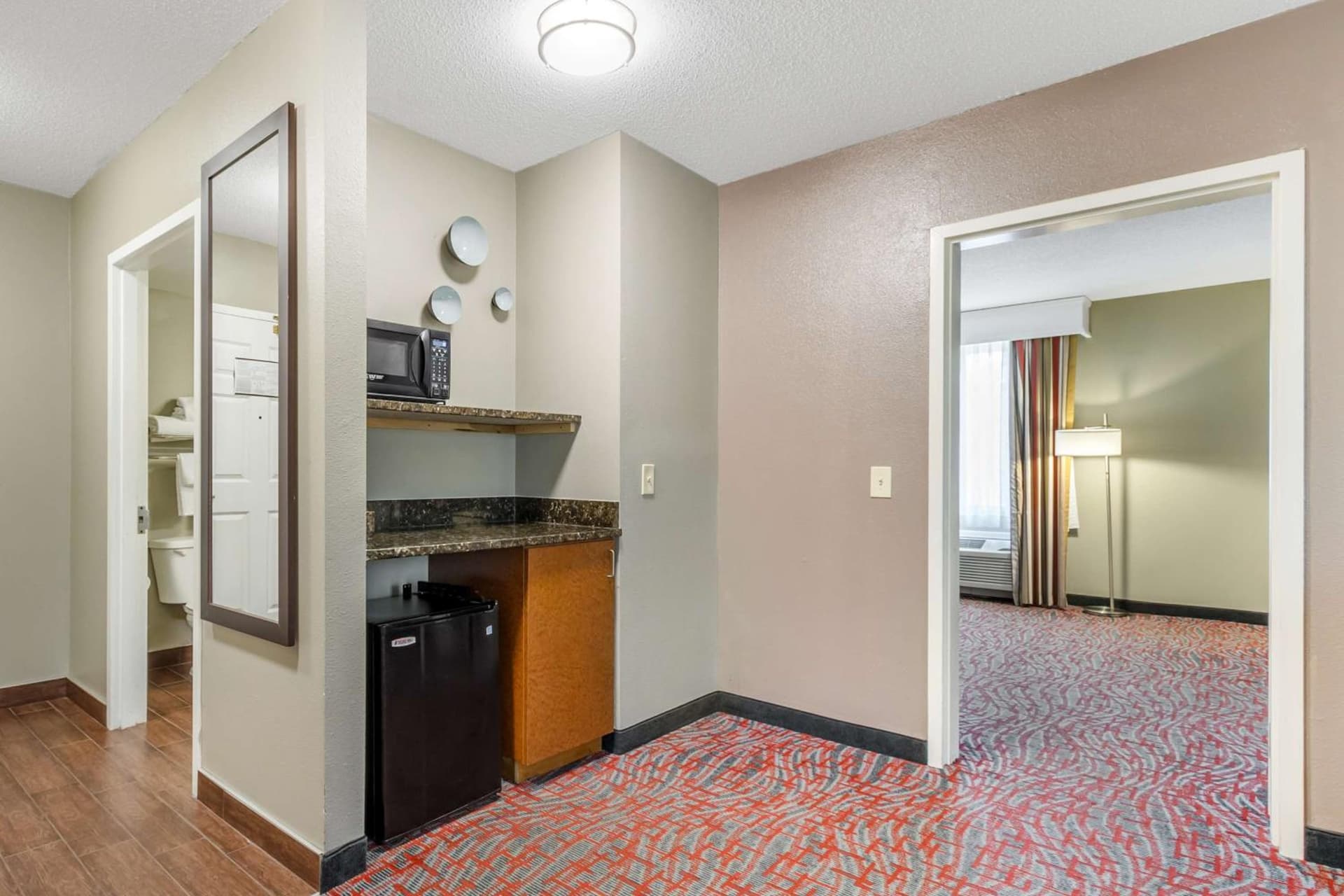 Comfort Inn & Suites North Charleston - Northwoods gallery photo in Charleston, SC — image 23