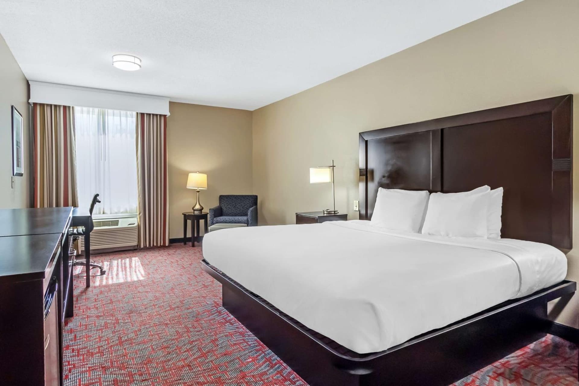 Comfort Inn & Suites North Charleston - Northwoods gallery photo in Charleston, SC — image 33