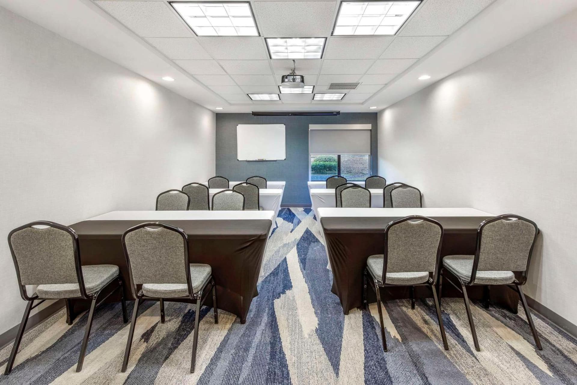 Comfort Suites Whitsett - Greensboro East gallery photo in Whitsett, NC — image 6