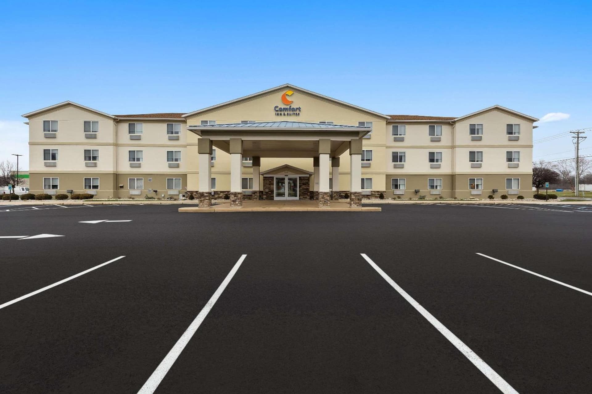 Comfort Inn & Suites Fremont gallery photo in Fremont, OH — image 12
