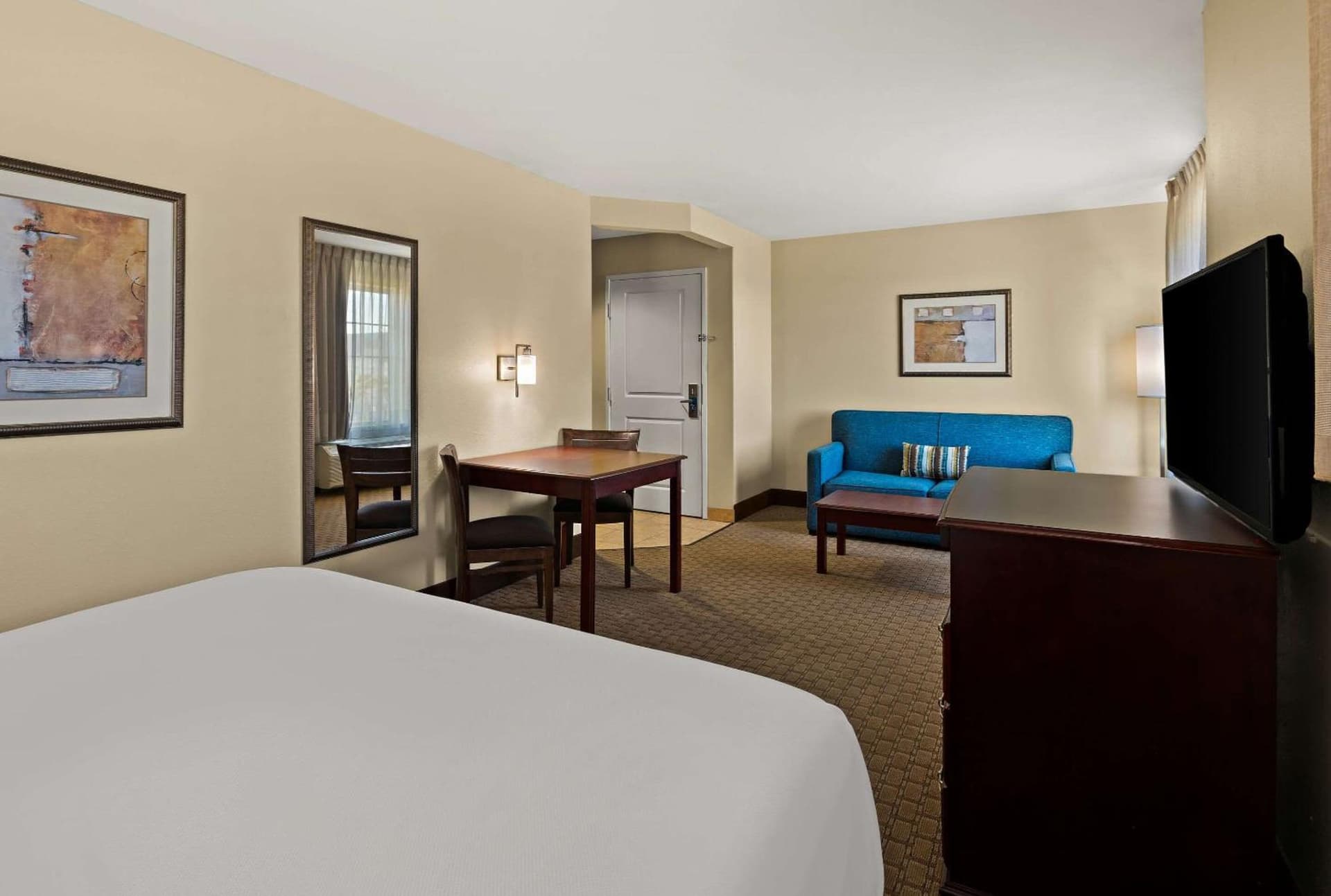 MainStay Suites Houma gallery photo in Houma, LA — image 9
