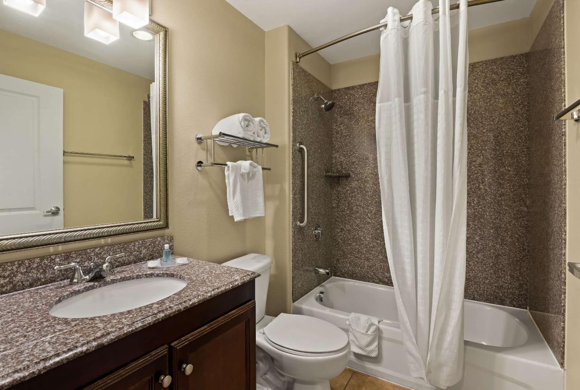 MainStay Suites Houma gallery photo in Houma, LA — image 24