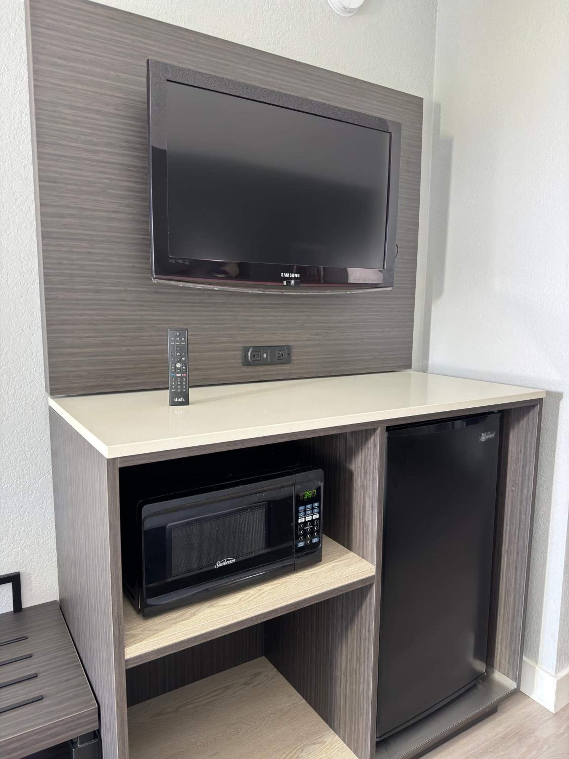 La Quinta Inn by Wyndham Stockton gallery photo in Stockton, CA — image 8