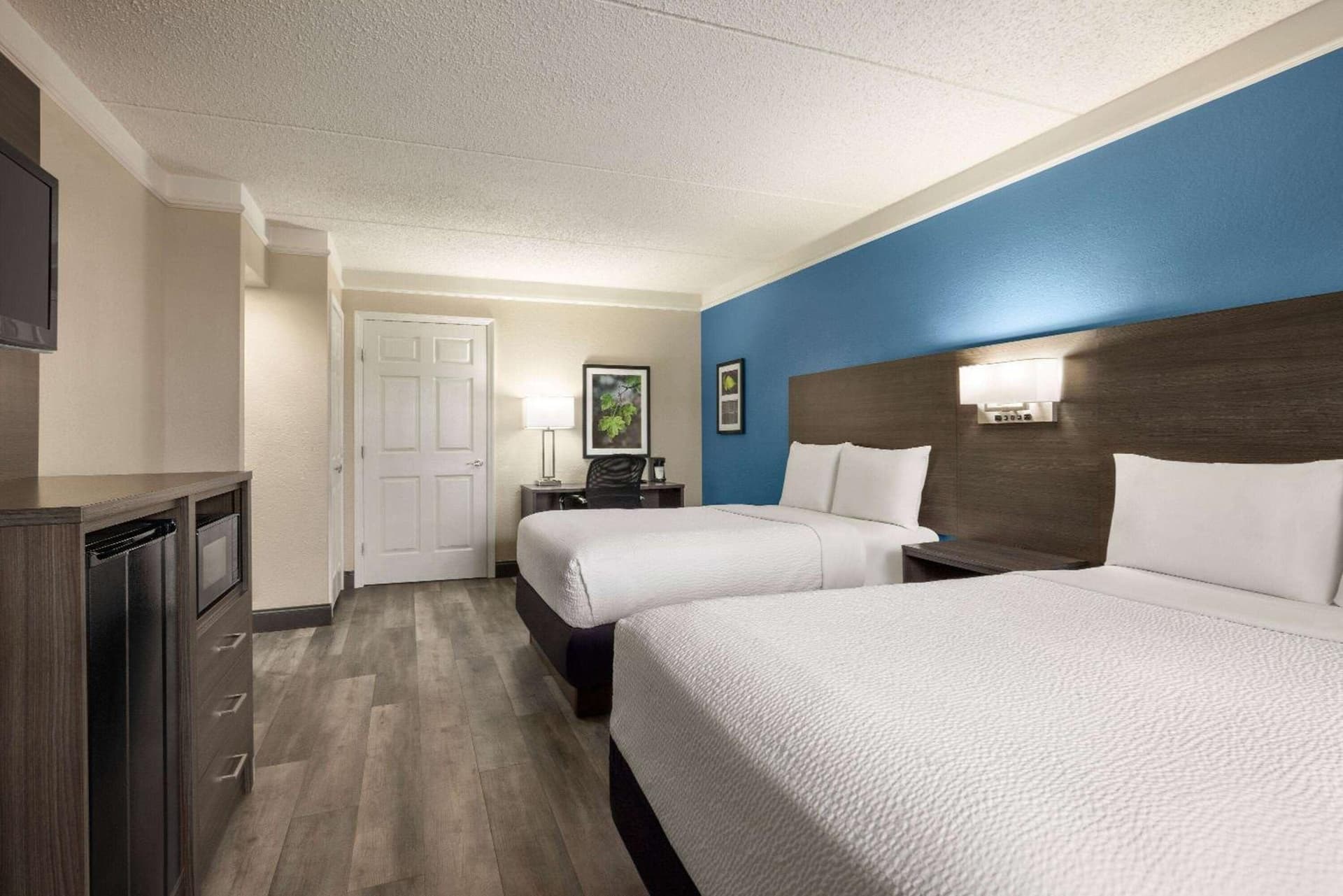 La Quinta Inn by Wyndham San Antonio I-35 N at Toepperwein gallery photo in San Antonio, TX — image 18