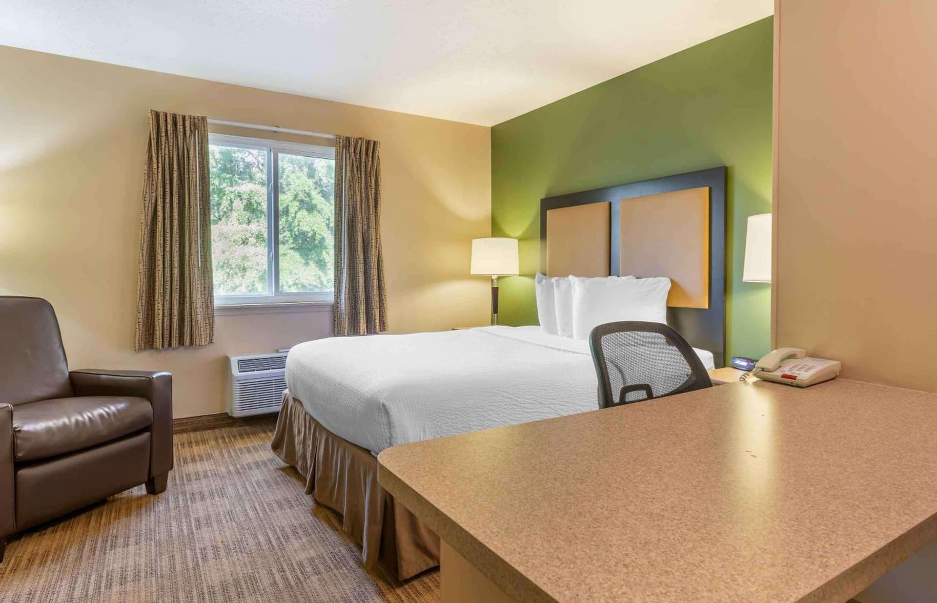 Suburban Studios Cary - RDU Airport property views in Cary, NC — gallery photo 3