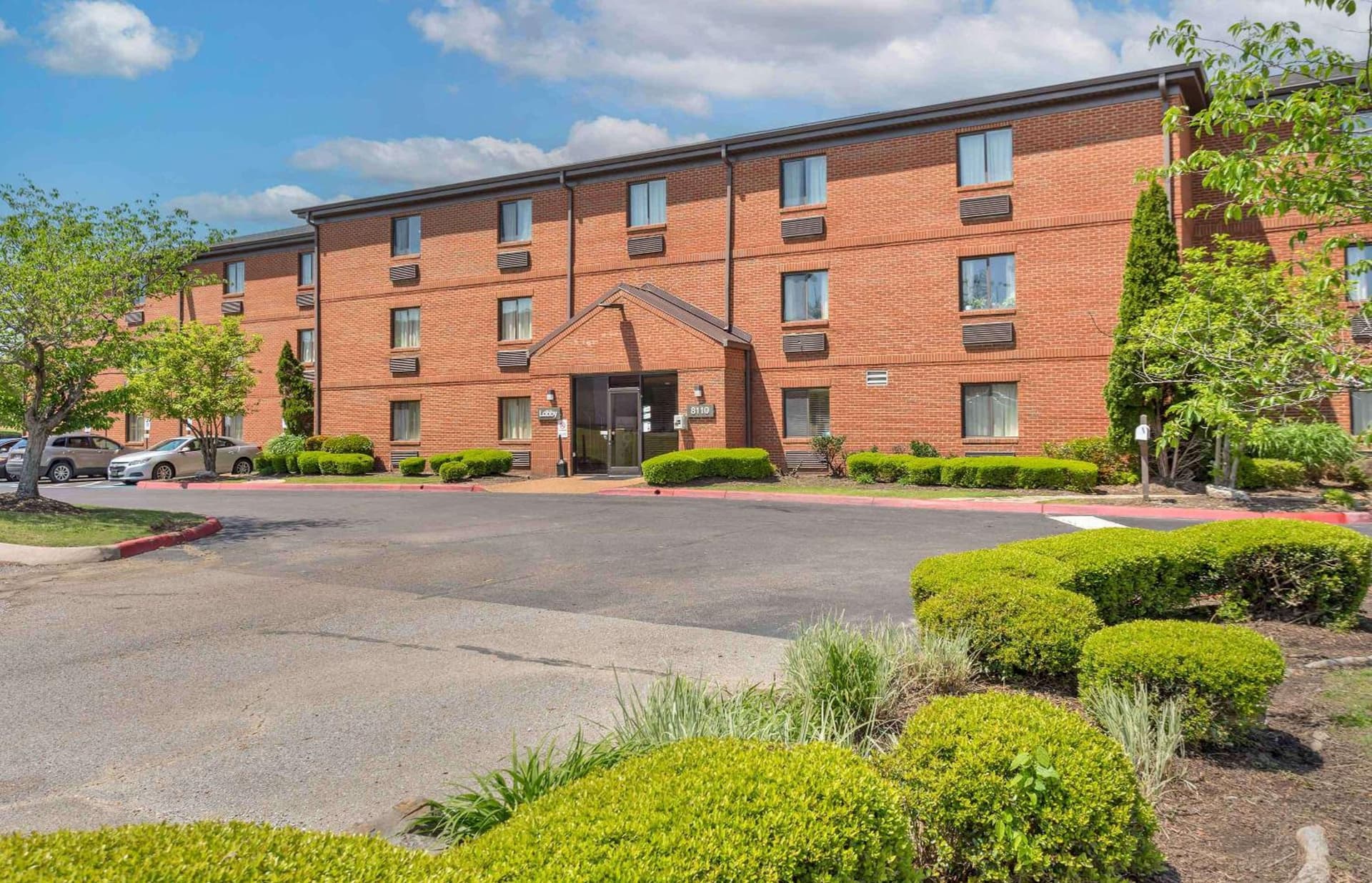 Extended Stay America Select Suites - Memphis - Cordova featured exterior or lobby in Memphis, TN — similar hotel