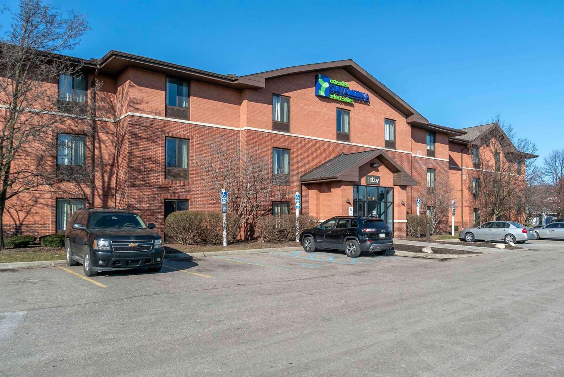 Extended Stay America Select Suites - Detroit - Warren featured exterior or lobby in Warren, MI — similar hotel