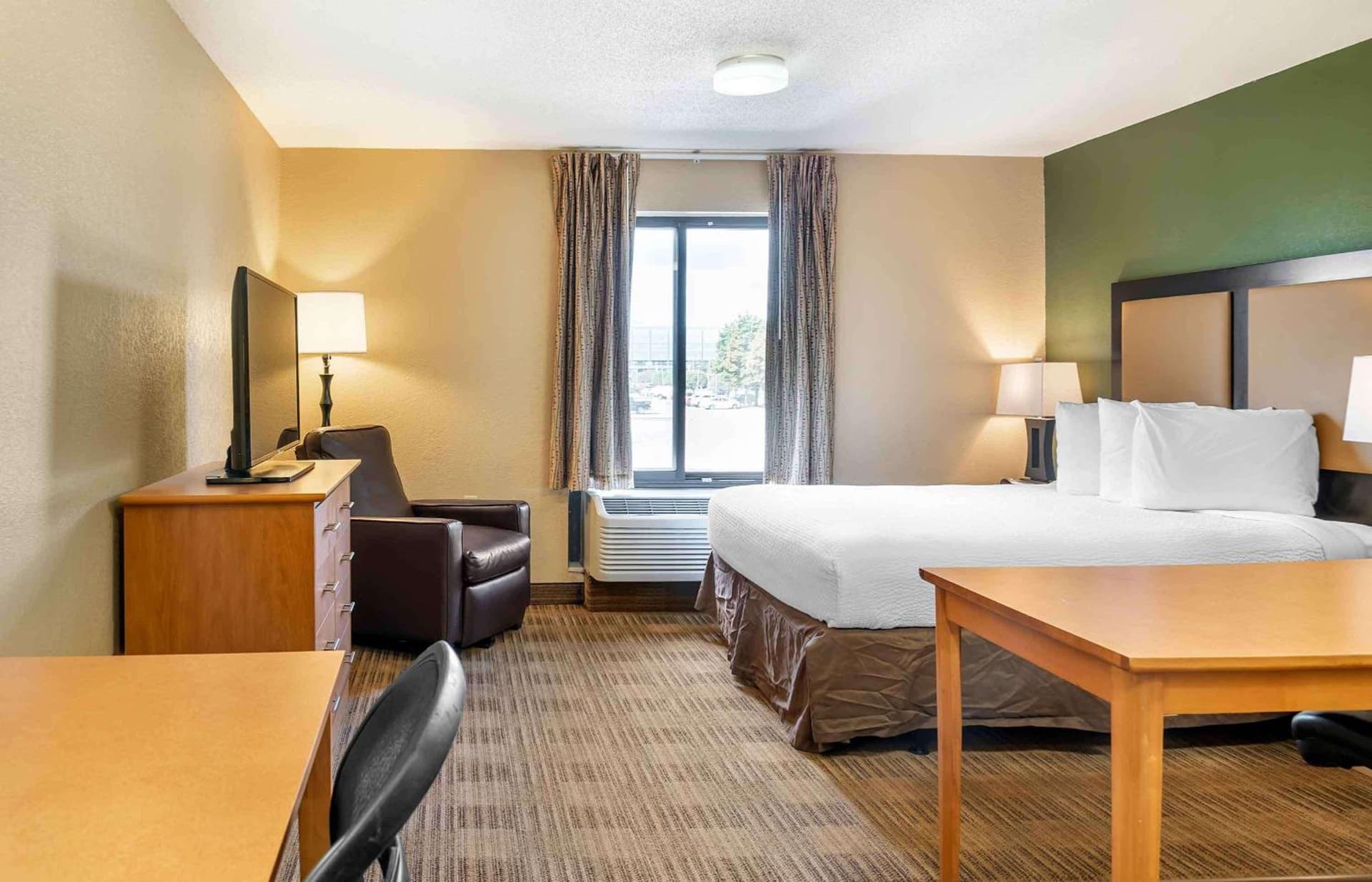 Extended Stay America Select Suites - Detroit - Warren gallery photo in Warren, MI — image 31