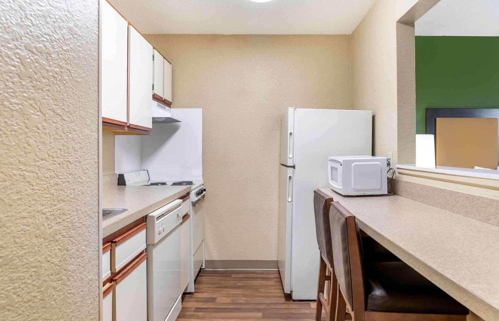 Extended Stay America Select Suites - Detroit - Warren gallery photo in Warren, MI — image 46