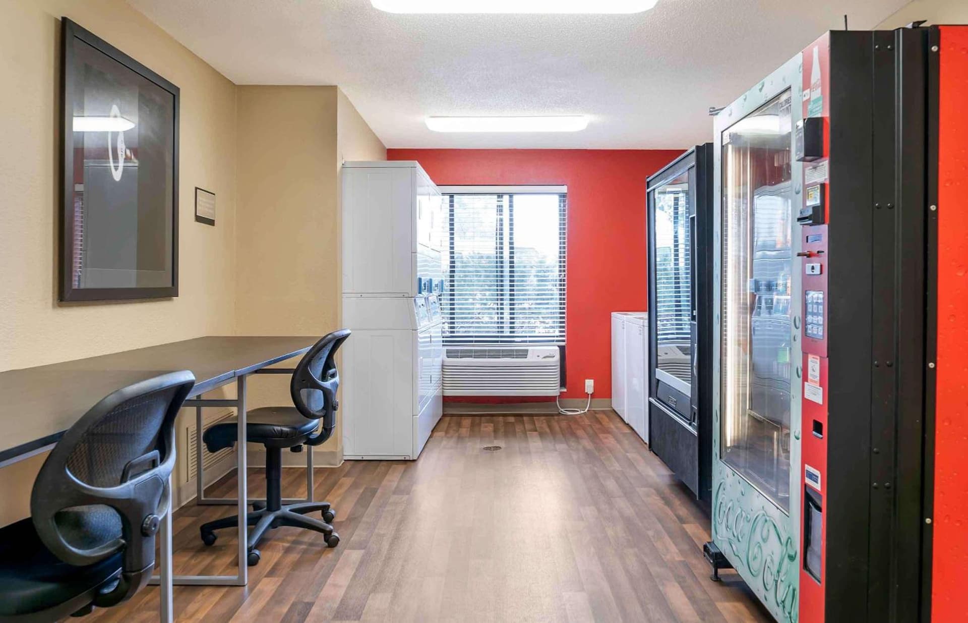 Extended Stay America Select Suites - Detroit - Warren gallery photo in Warren, MI — image 11