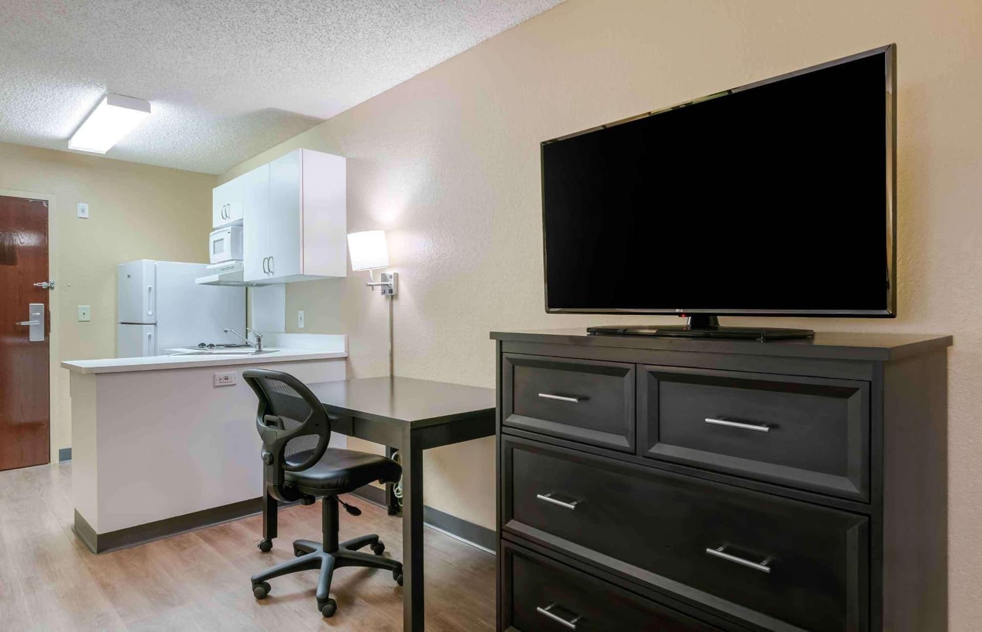 Extended Stay America Suites - Hampton - Coliseum gallery photo in Hampton, VA — image 18