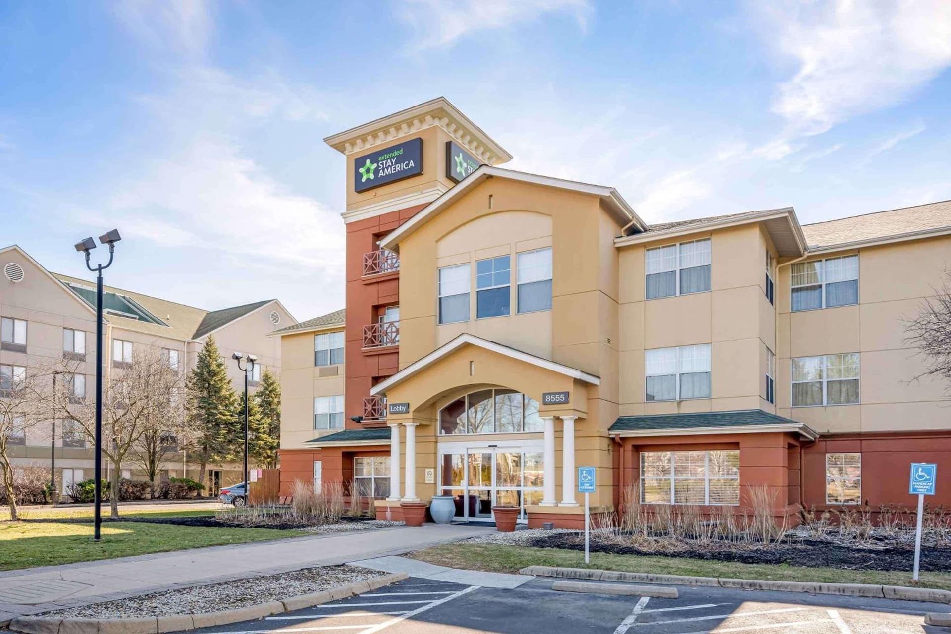 Extended Stay America Suites - Columbus - Polaris featured exterior or lobby in Columbus, OH — similar hotel