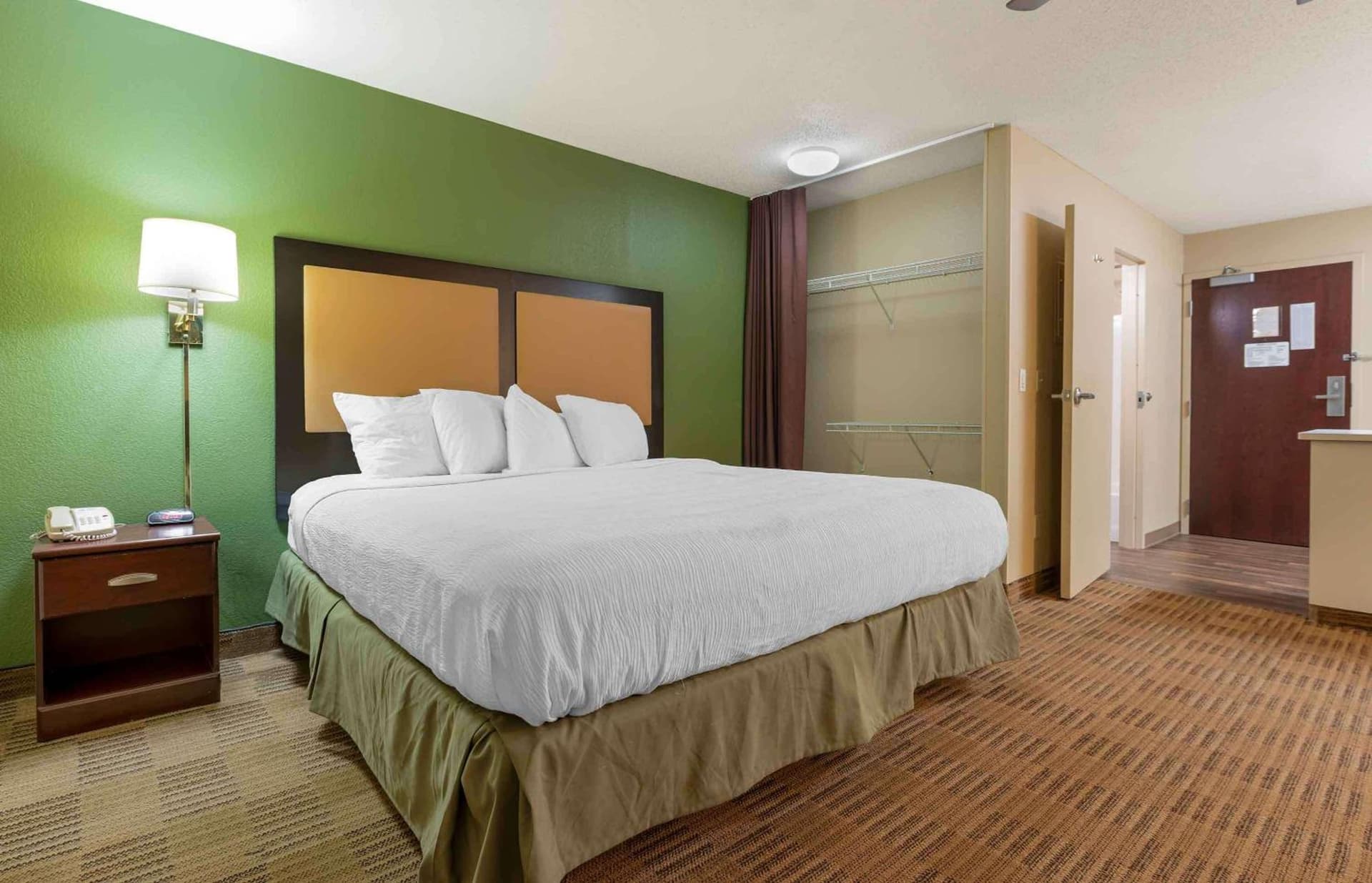 Extended Stay America Suites - Hampton - Coliseum interior in Hampton, VA — gallery photo 2