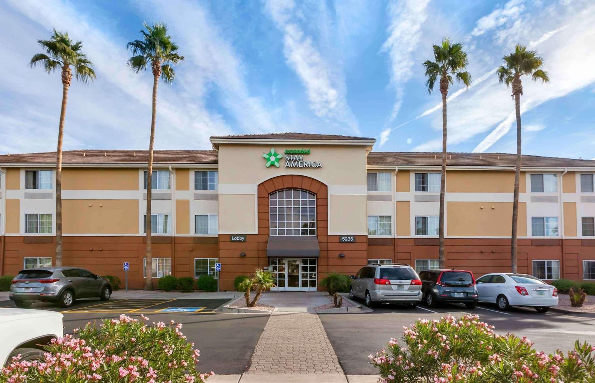 Extended Stay America Suites - Phoenix - Biltmore featured exterior or lobby in Phoenix, AZ — similar hotel