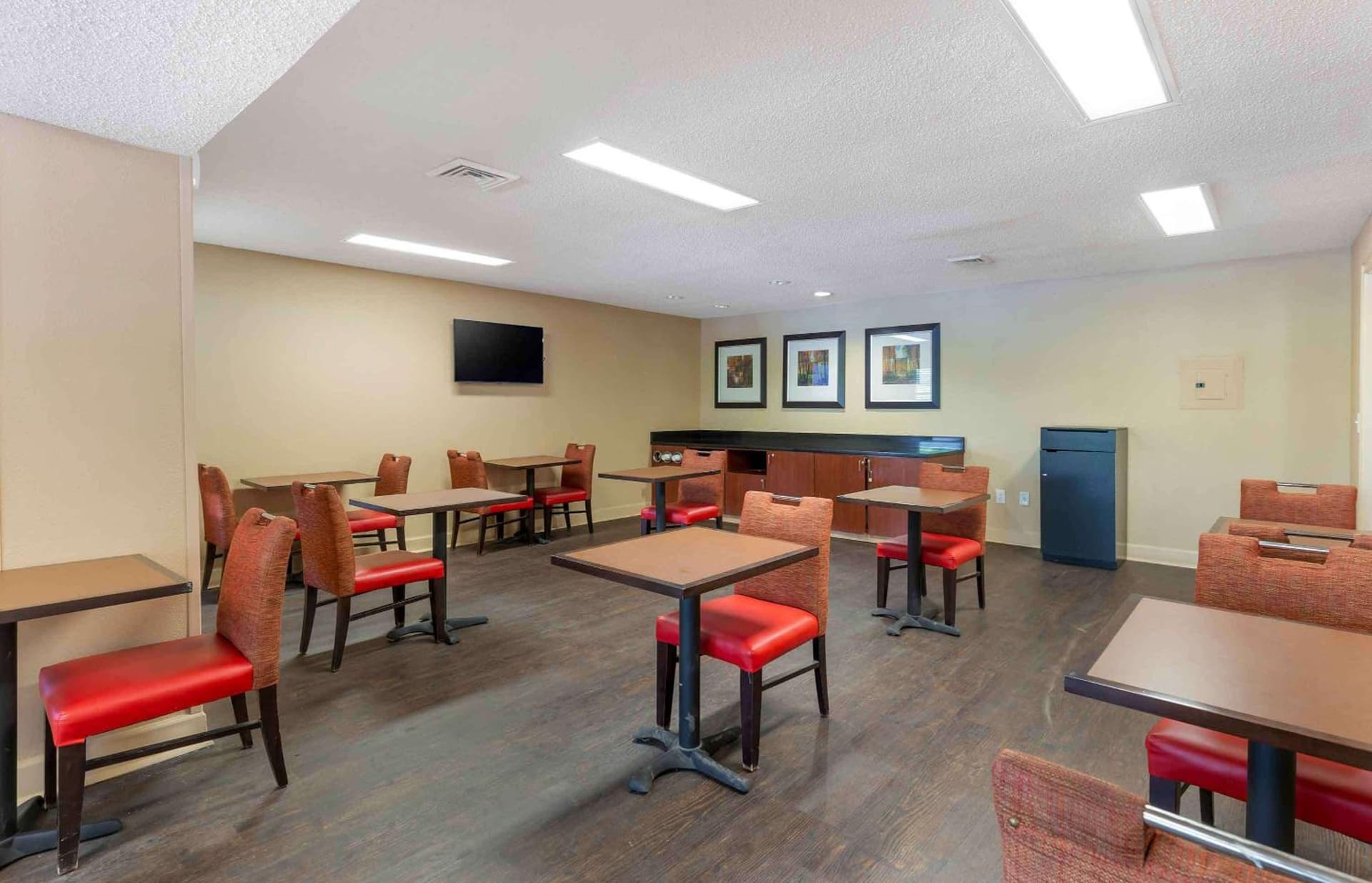 Extended Stay America Suites - Raleigh - RTP - 4919 Miami Blvd gallery photo in Durham, NC — image 33