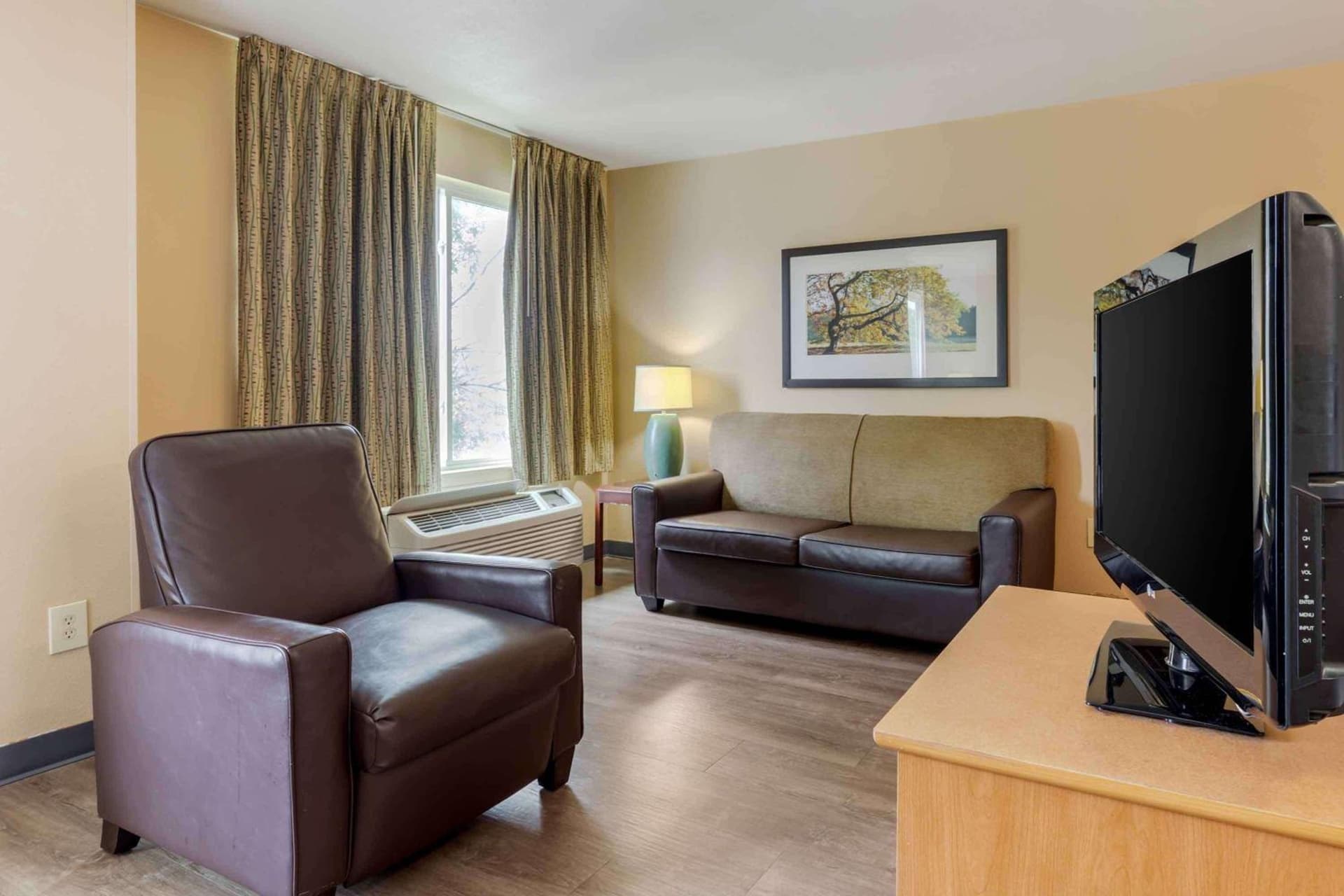 Extended Stay America Suites - Raleigh - RTP - 4919 Miami Blvd gallery photo in Durham, NC — image 26