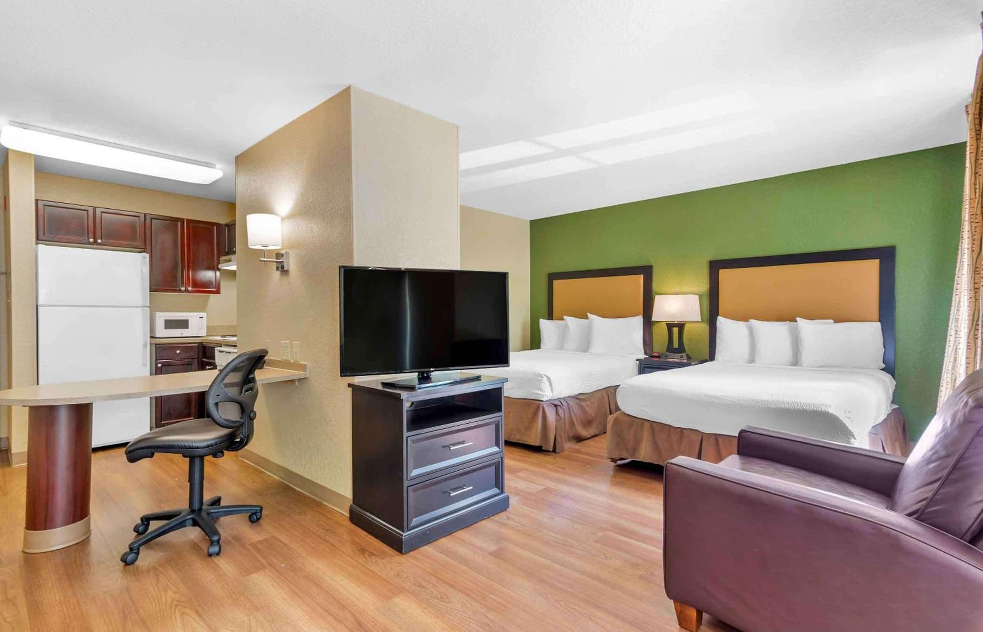 Extended Stay America Suites - Raleigh - RTP - 4919 Miami Blvd gallery photo in Durham, NC — image 54
