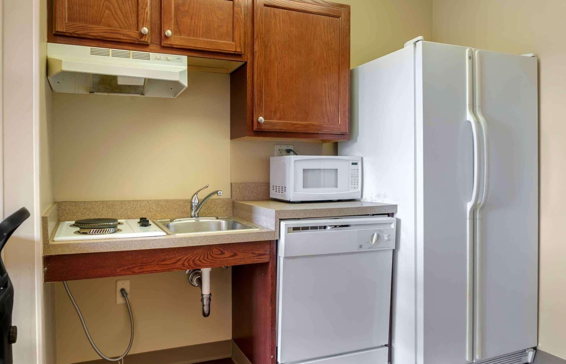 Extended Stay America Suites - Raleigh - RTP - 4919 Miami Blvd gallery photo in Durham, NC — image 46