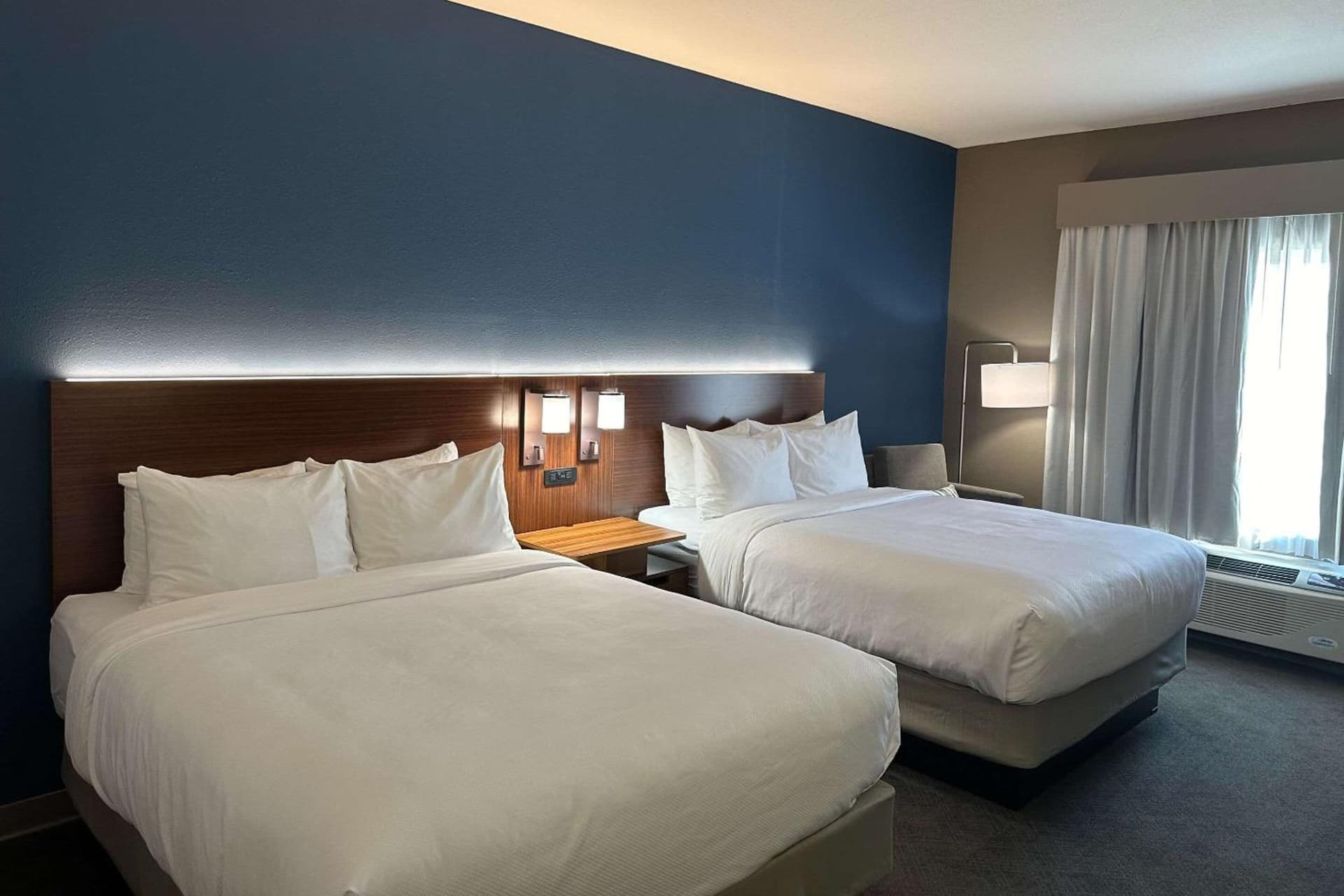 Comfort Inn & Suites Akron South gallery photo in Akron, OH — image 5