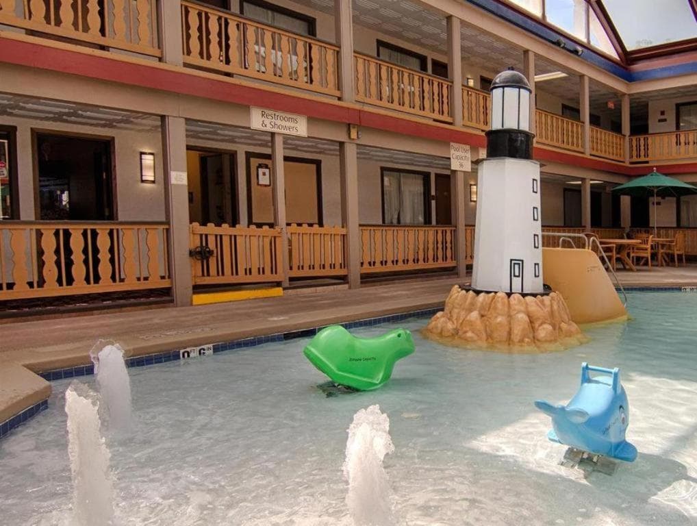 AmericInn by Wyndham La Crosse Riverfront-Conference Center gallery photo in La Crosse, WI — image 43