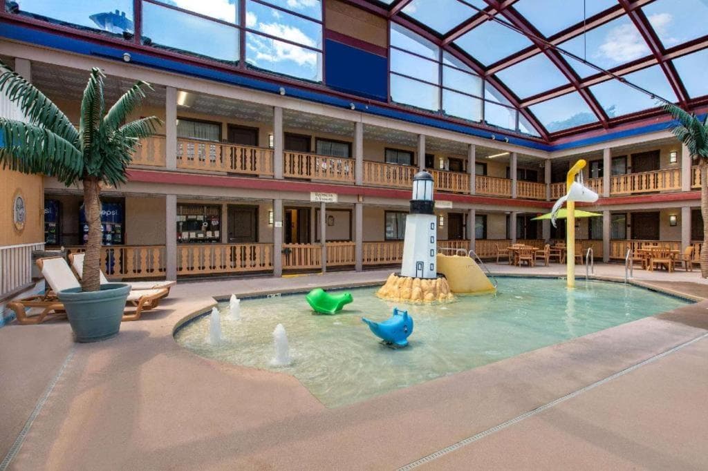 AmericInn by Wyndham La Crosse Riverfront-Conference Center gallery photo in La Crosse, WI — image 20