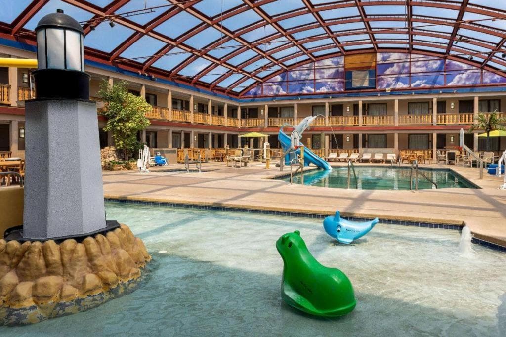 AmericInn by Wyndham La Crosse Riverfront-Conference Center gallery photo in La Crosse, WI — image 4