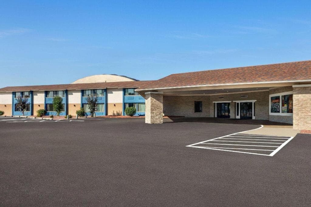 AmericInn by Wyndham La Crosse Riverfront-Conference Center gallery photo in La Crosse, WI — image 18