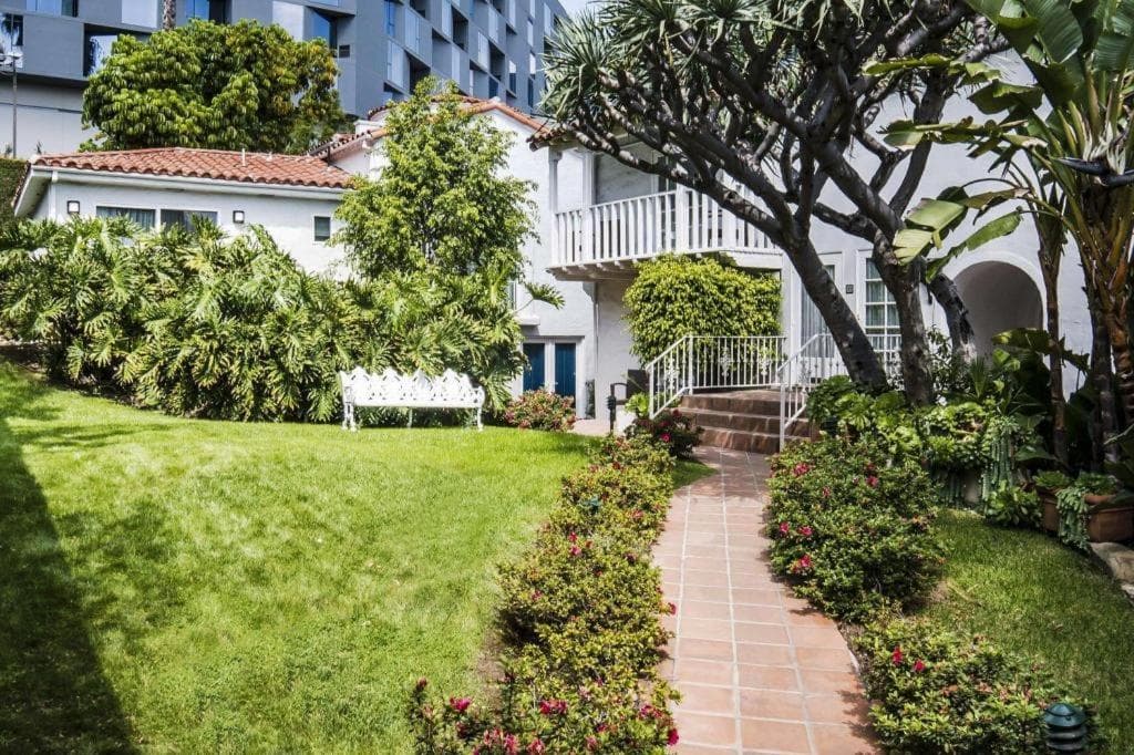 Sunset Marquis Hotel & Villas featured exterior or lobby in Los Angeles, CA — similar hotel