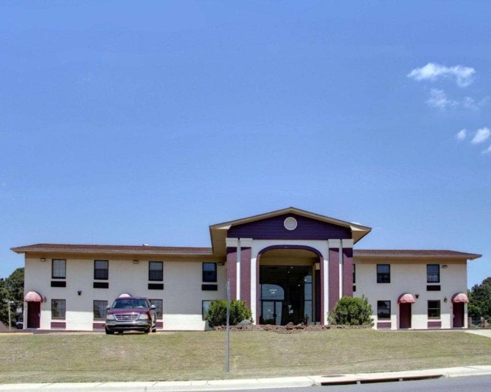 Conference Center El Dorado featured exterior or lobby in El Dorado, AR — similar hotel