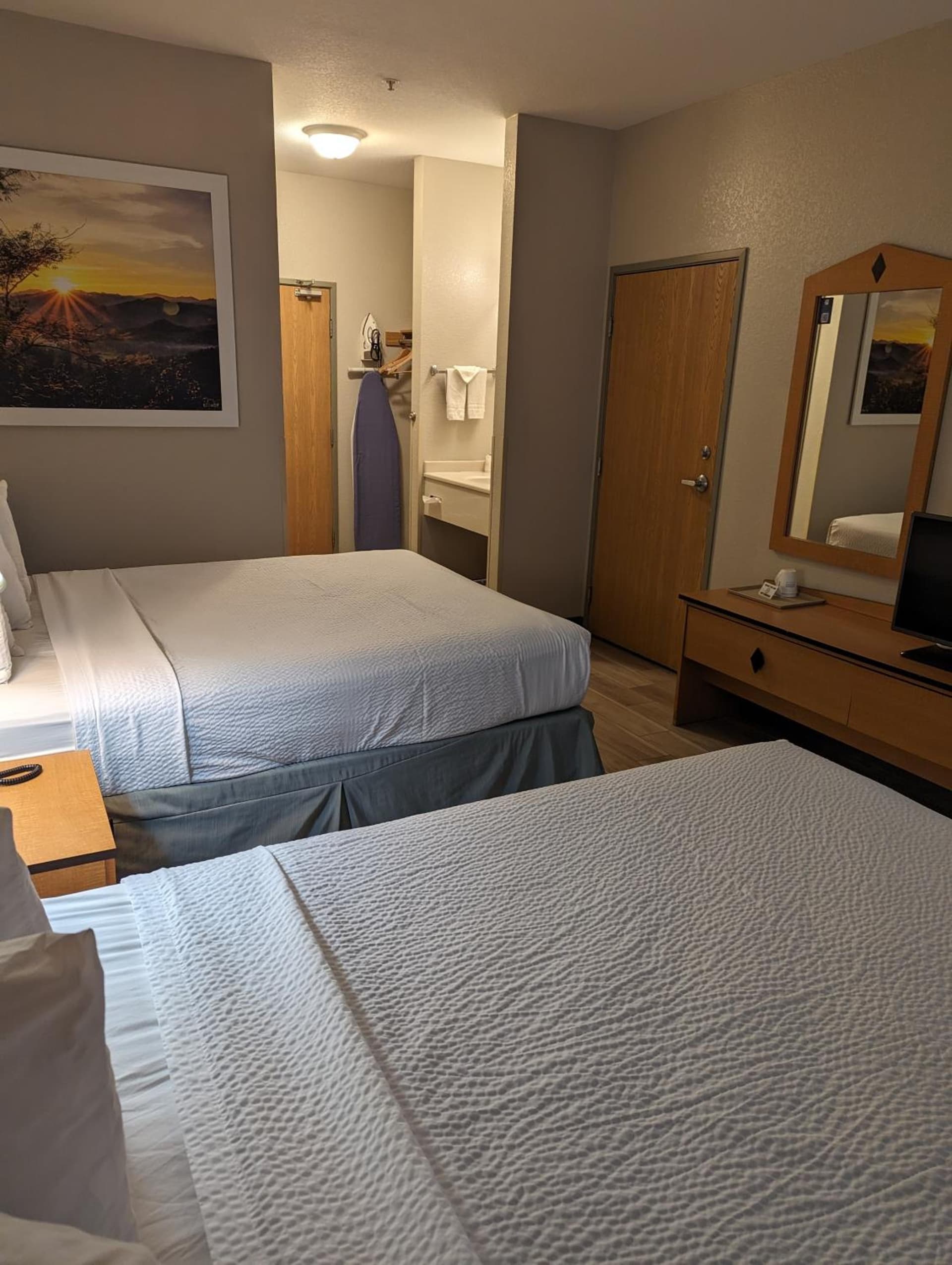 Days Inn & Suites by Wyndham Castle Rock gallery photo in Castle Rock, CO — image 19