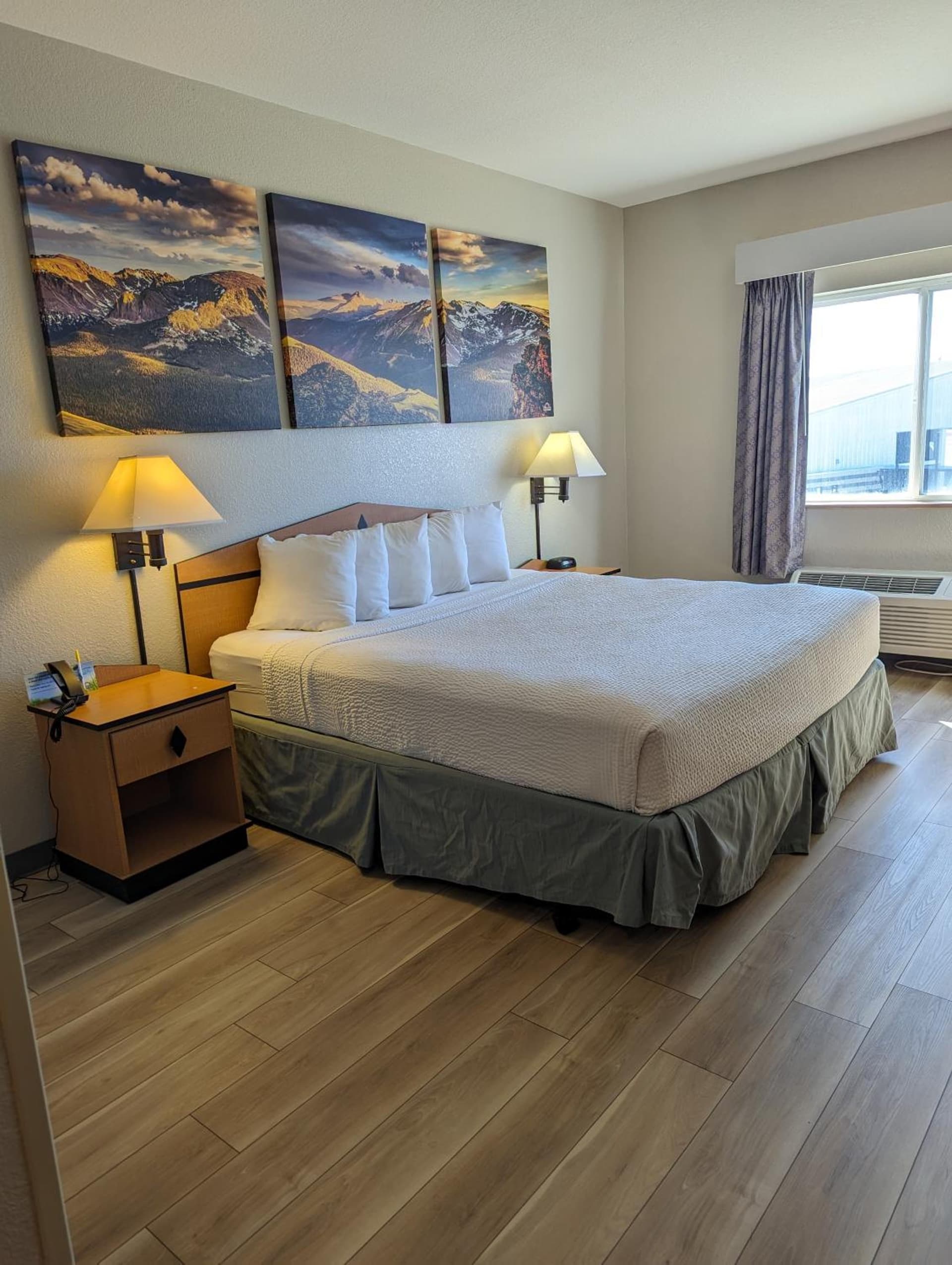 Days Inn & Suites by Wyndham Castle Rock gallery photo in Castle Rock, CO — image 11