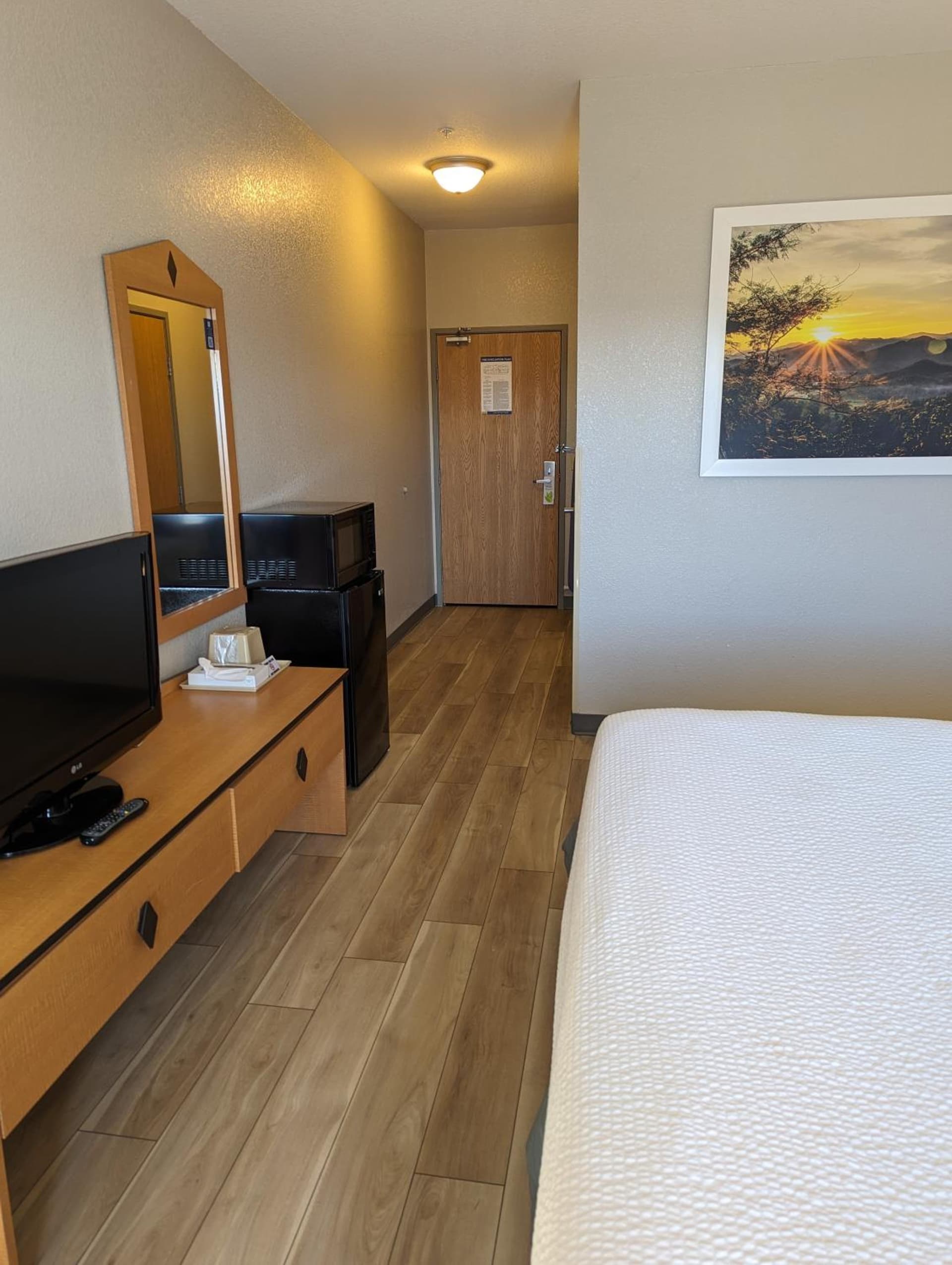 Days Inn & Suites by Wyndham Castle Rock gallery photo in Castle Rock, CO — image 17