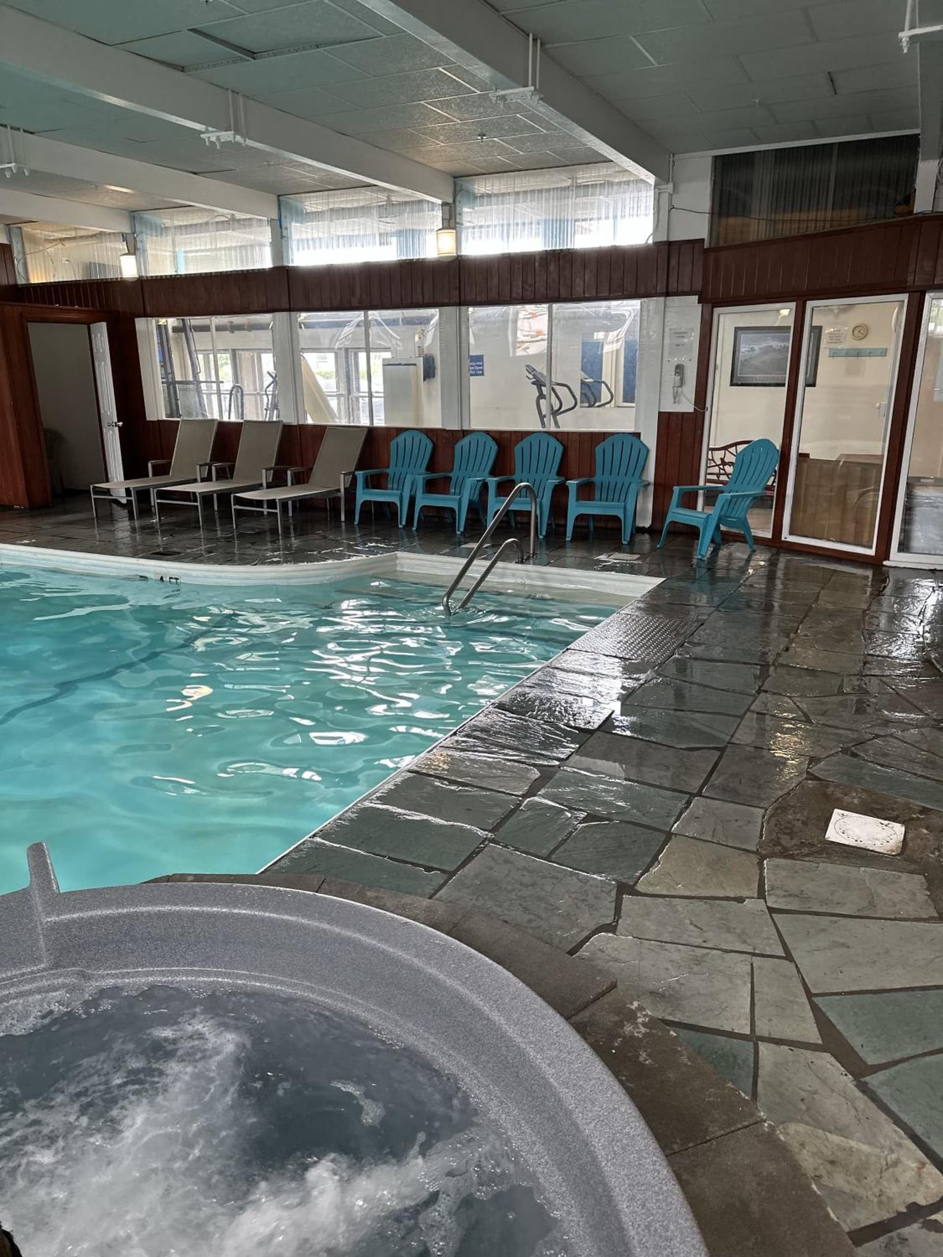 Trade Winds on the Bay interior in Rockland, ME — gallery photo 2