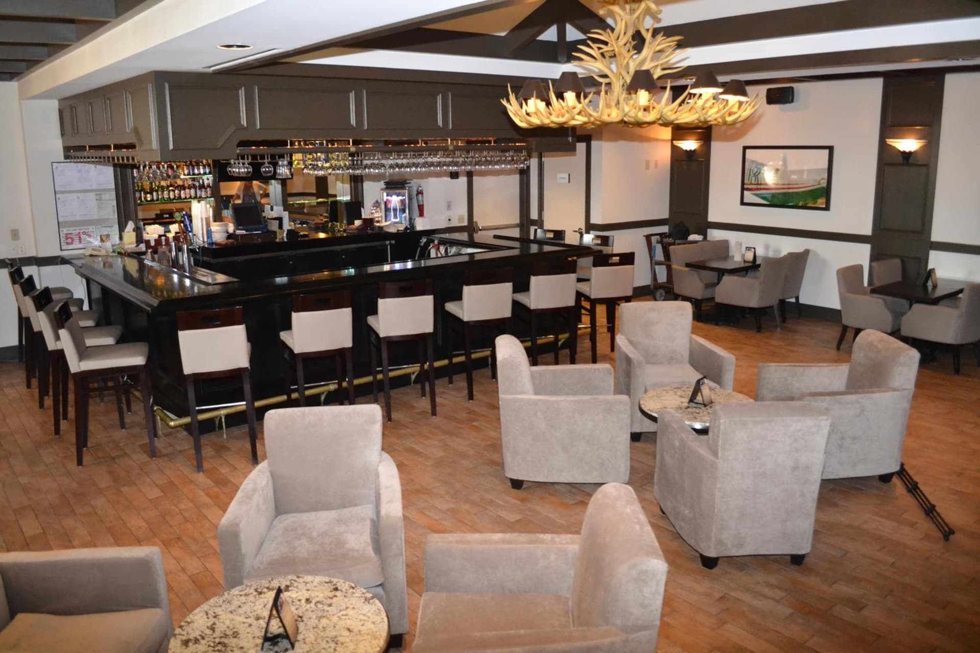 DoubleTree by Hilton Hotel Houston Hobby Airport gallery photo in Houston, TX — image 7
