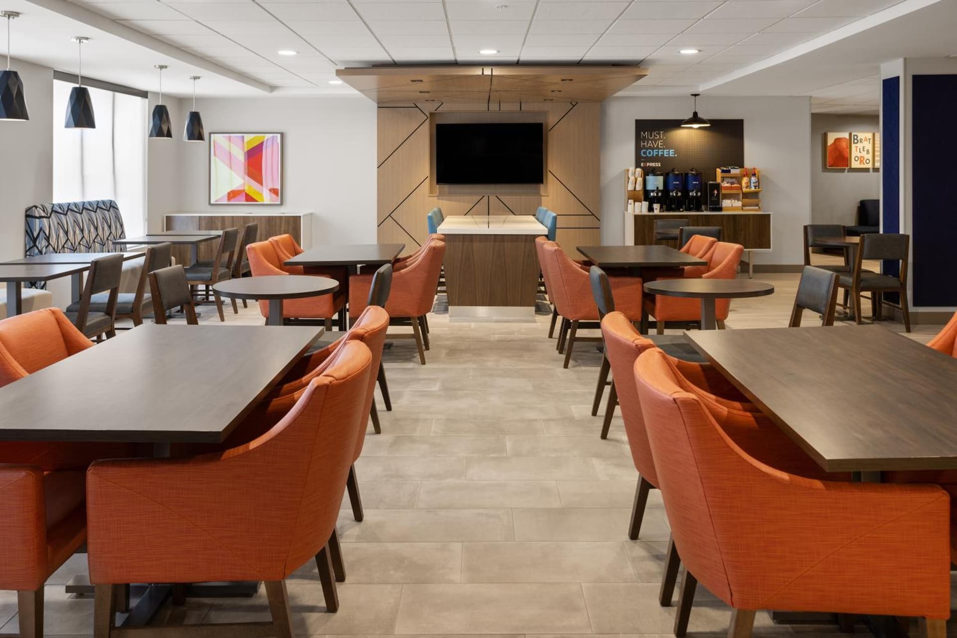 Holiday Inn Express Hotel & Suites Brattleboro by IHG interior in Brattleboro, VT — gallery photo 2