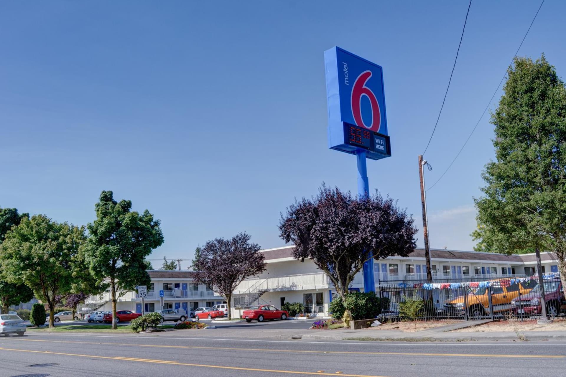 Motel 6-Salem, OR gallery photo in Salem, OR — image 21