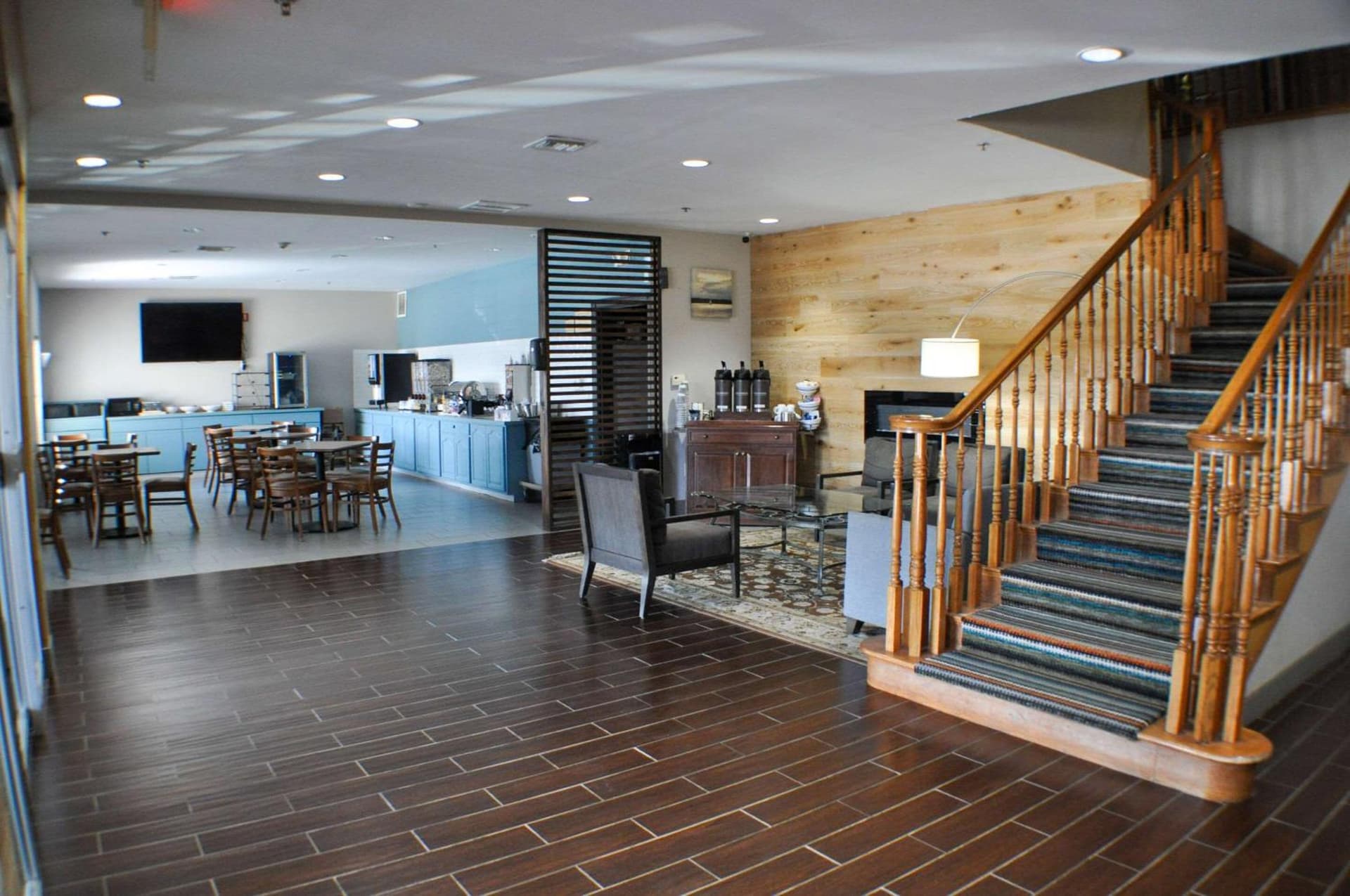 Country Inn & Suites by Radisson, Topeka West, KS gallery photo in Topeka, KS — image 35