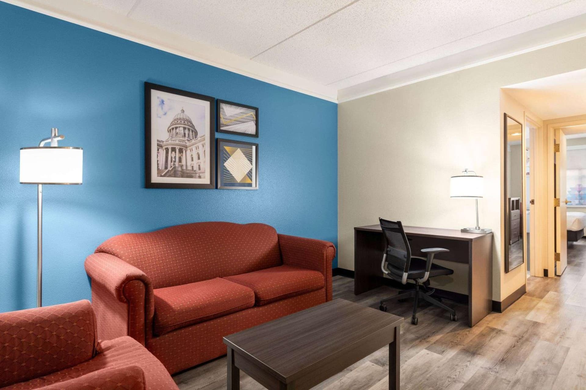 La Quinta by Wyndham Madison American Center gallery photo in Madison, WI — image 22
