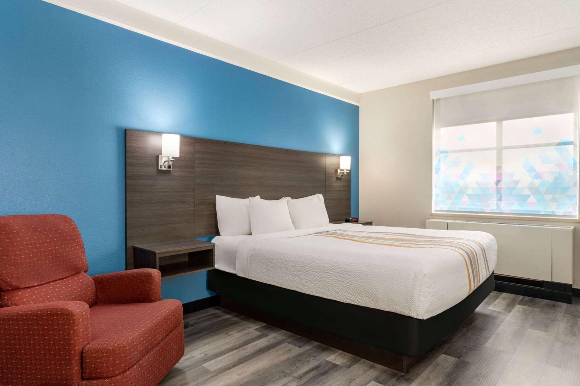 La Quinta by Wyndham Madison American Center gallery photo in Madison, WI — image 5