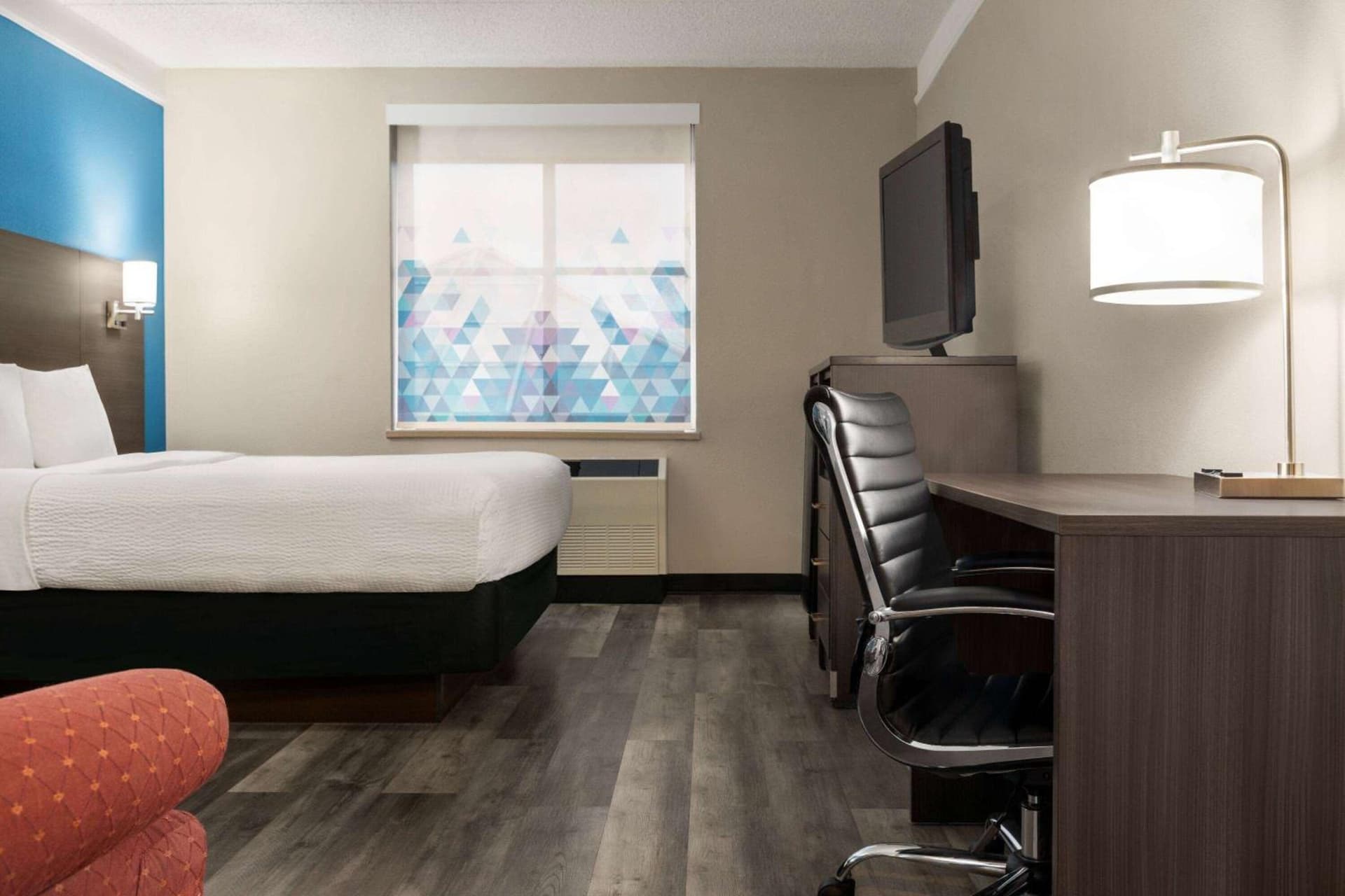 La Quinta by Wyndham Madison American Center gallery photo in Madison, WI — image 6