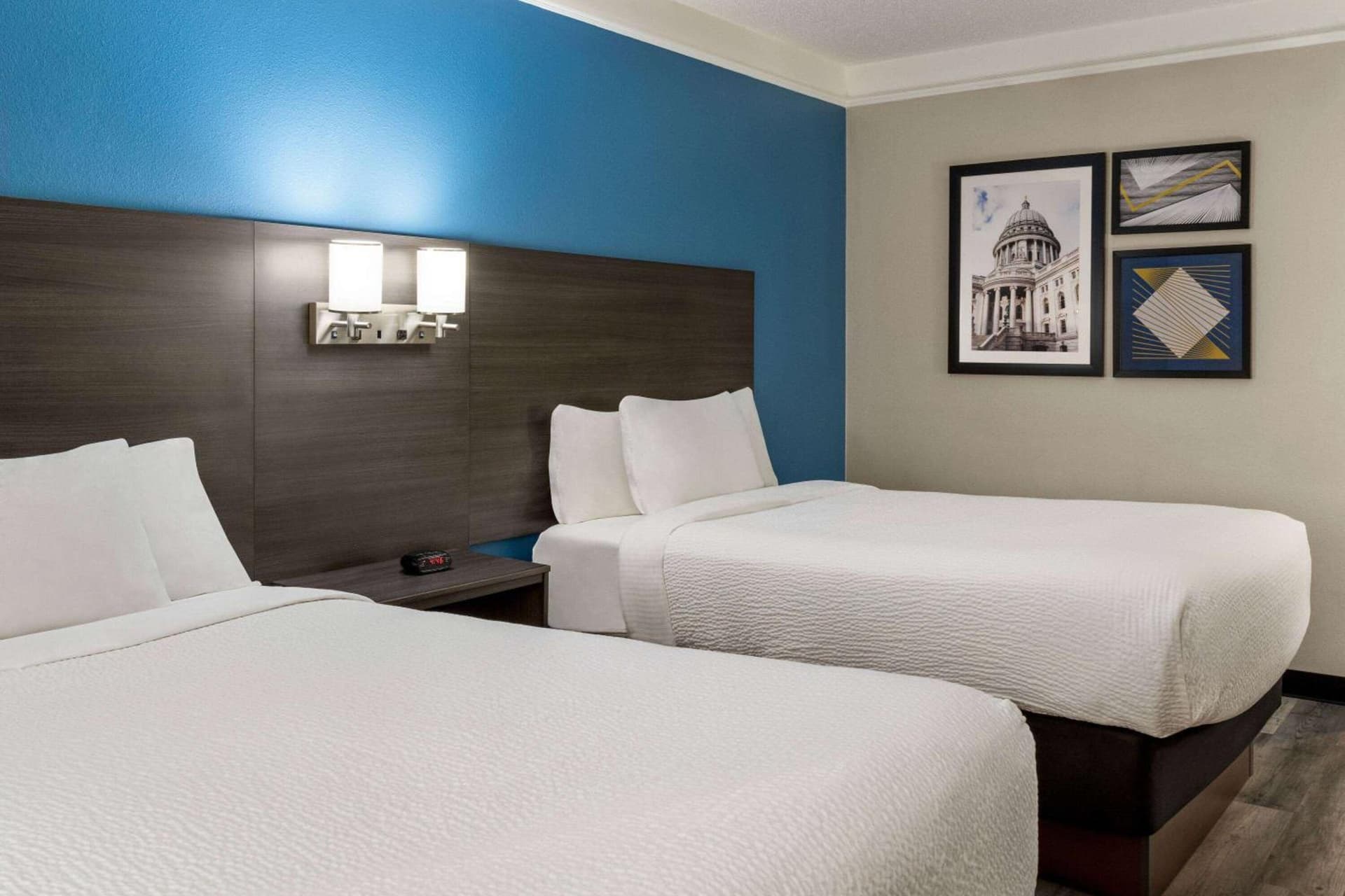 La Quinta by Wyndham Madison American Center gallery photo in Madison, WI — image 8