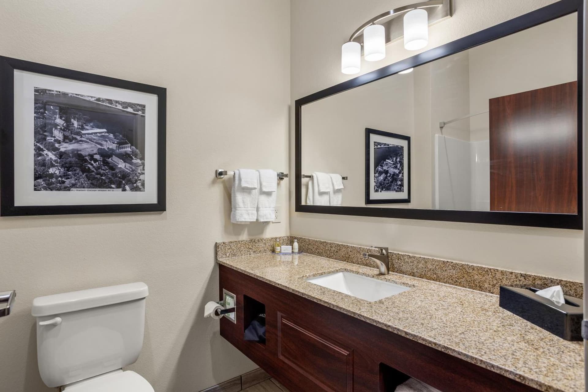 Cobblestone Hotel & Suites - Lynden gallery photo in Lynden, WA — image 15