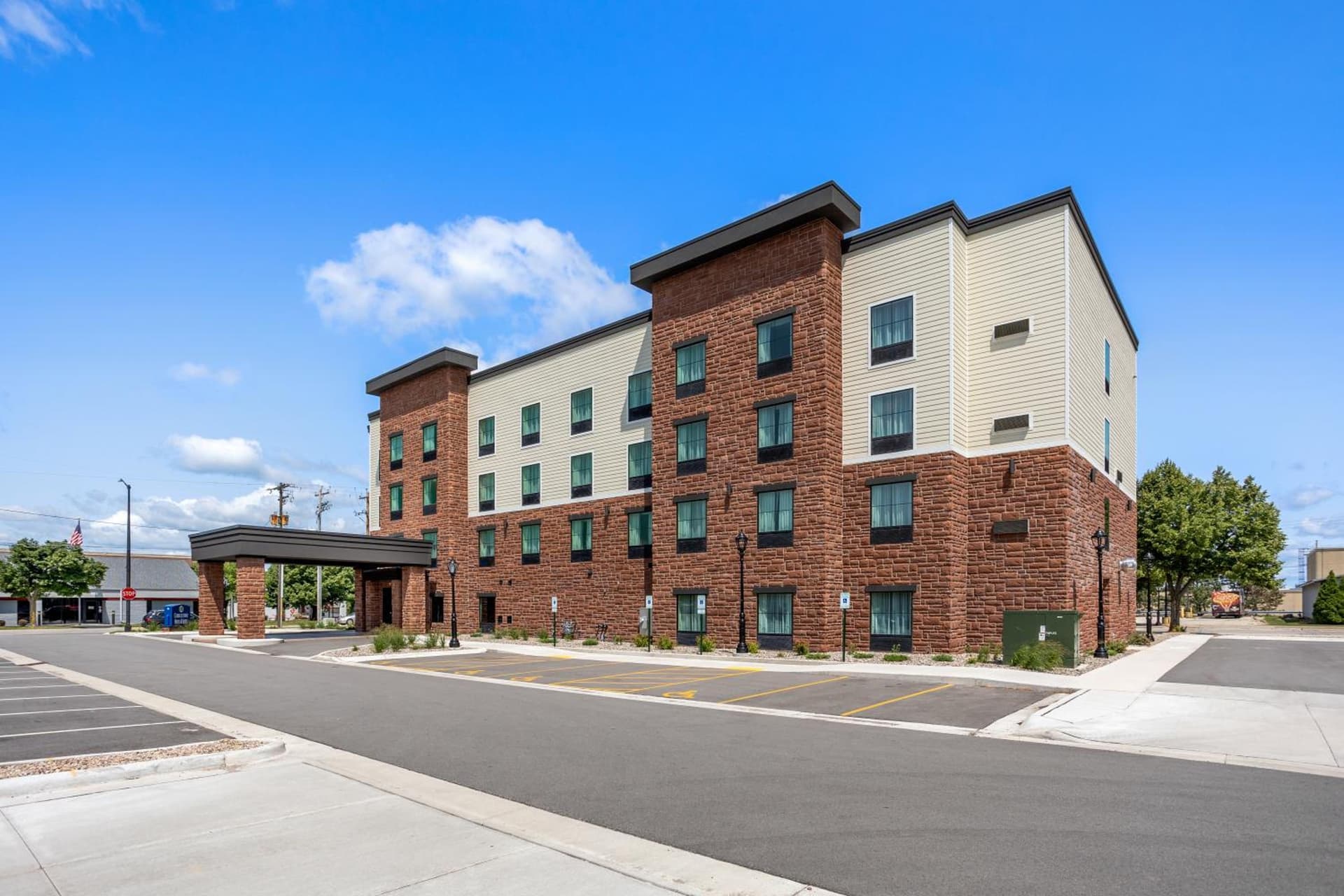 Cobblestone Hotel & Suites - Lynden property views in Lynden, WA — gallery photo 3