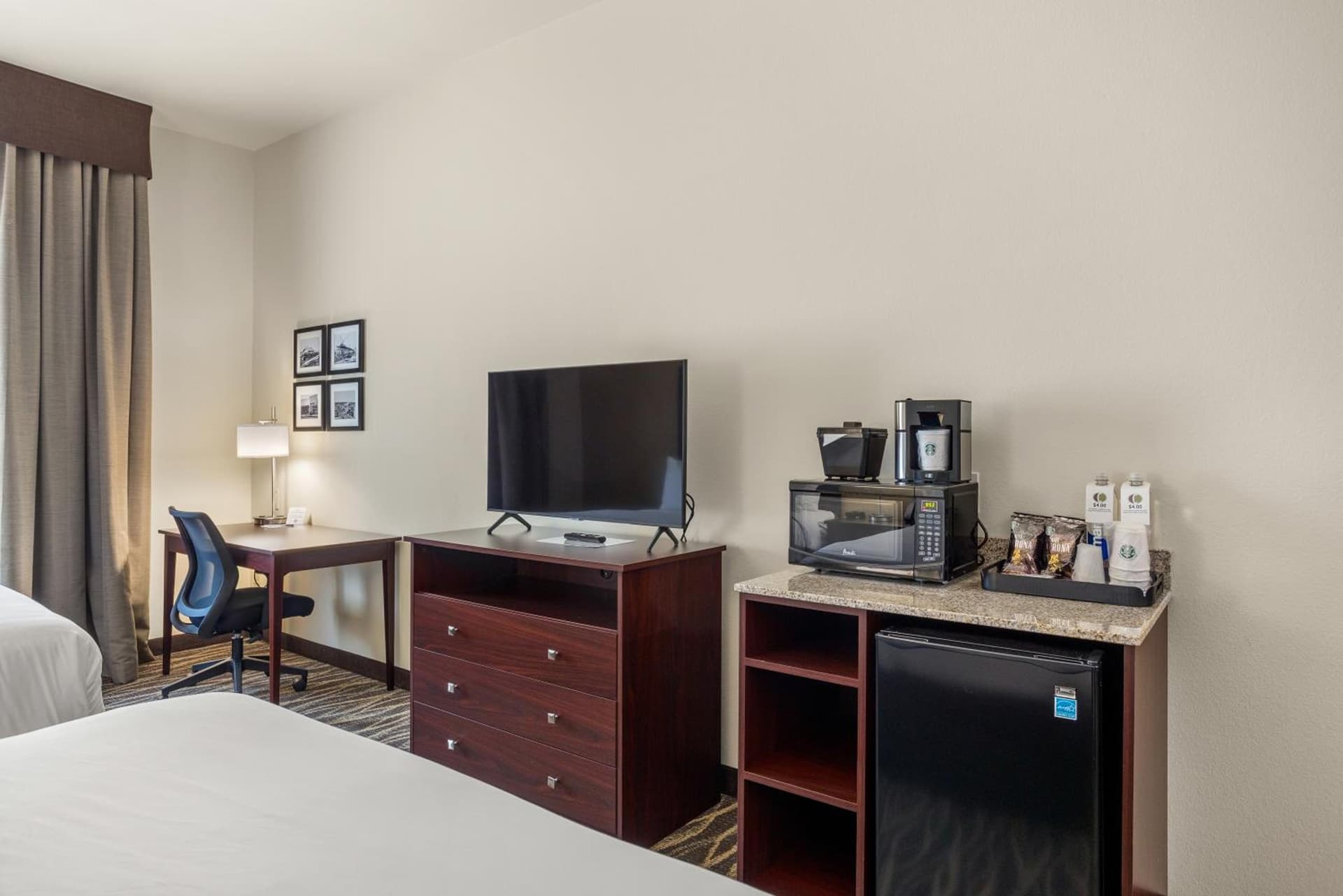 Cobblestone Hotel & Suites - Lynden gallery photo in Lynden, WA — image 6