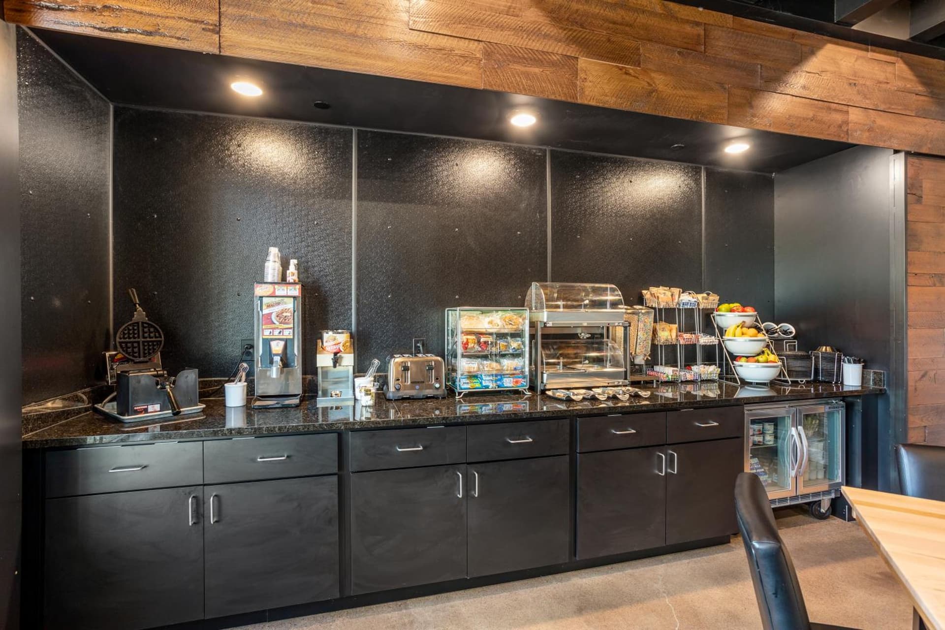 Cobblestone Hotel & Suites - Lynden gallery photo in Lynden, WA — image 43