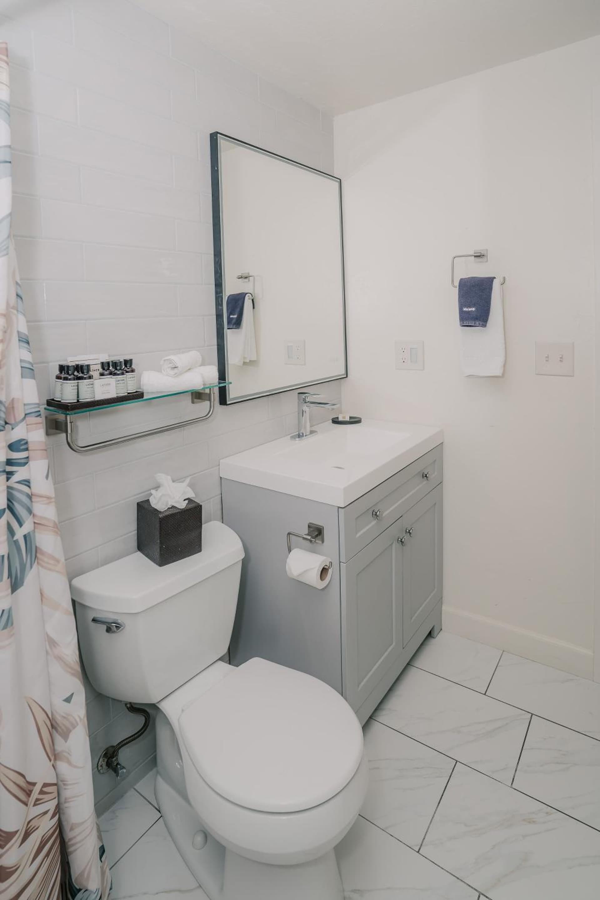 Pantai Inn gallery photo in San Diego, CA — image 234