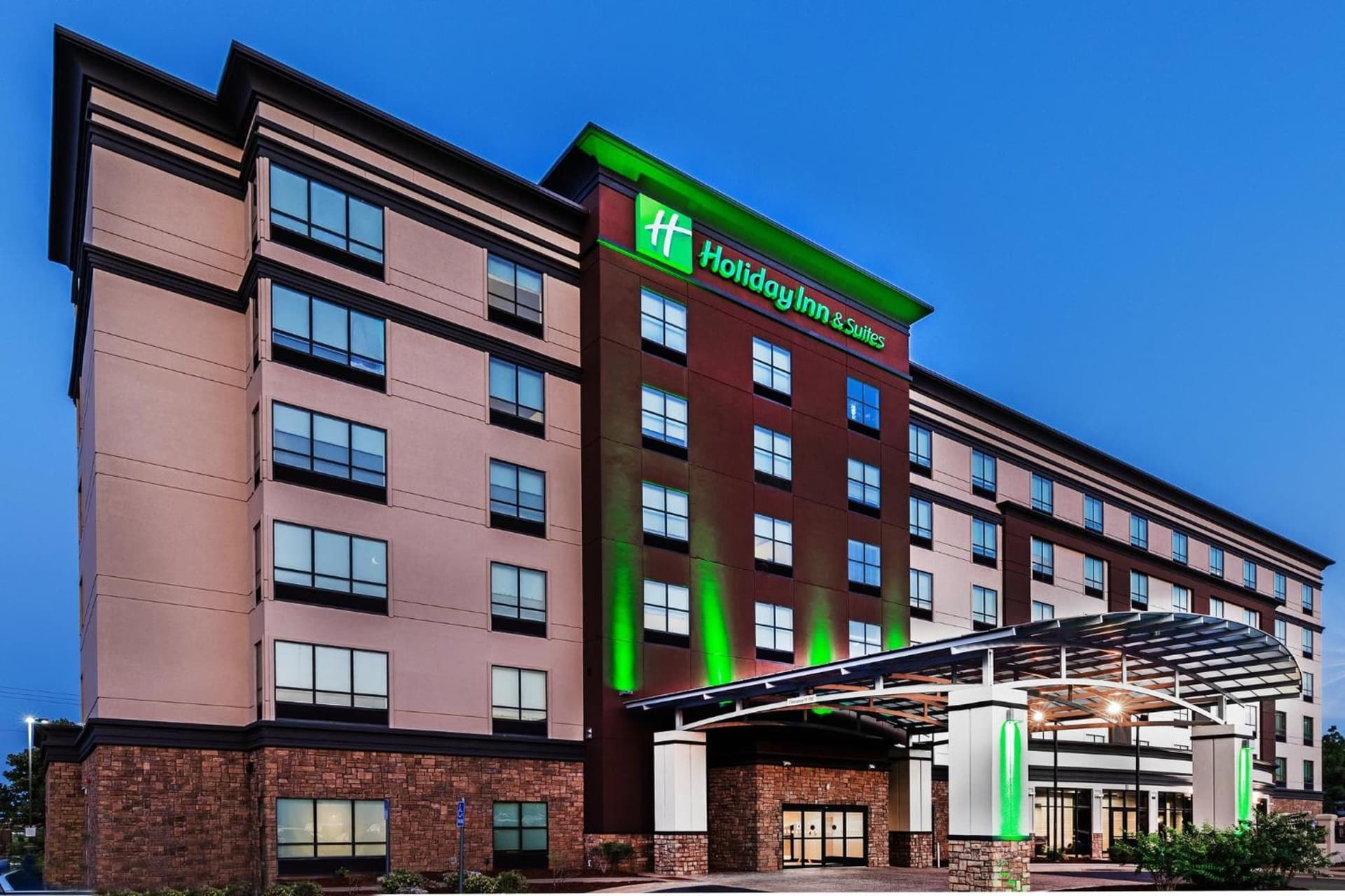 Holiday Inn Hotel & Suites Tulsa South by IHG gallery photo in Tulsa, OK — image 79