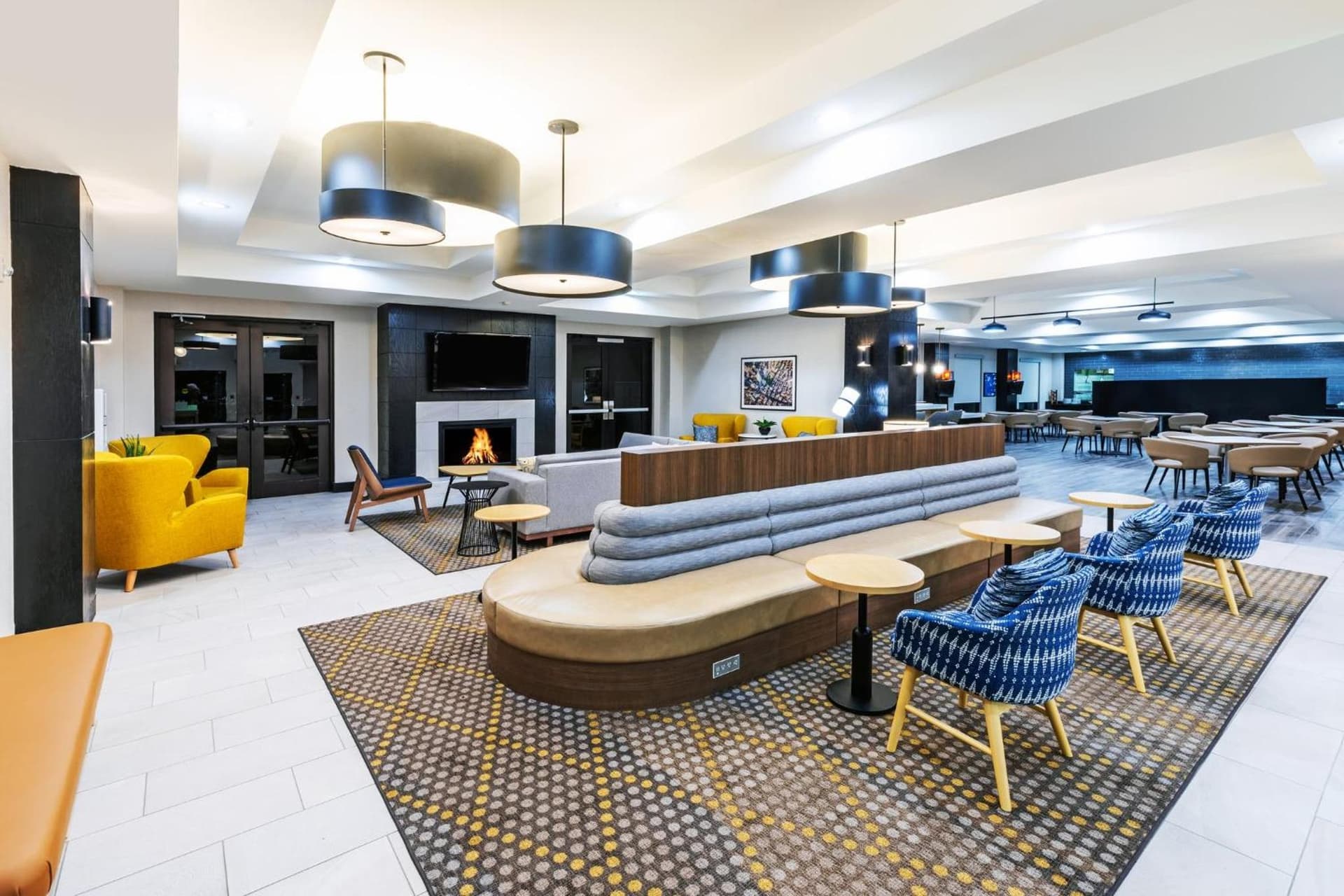 Holiday Inn Hotel & Suites Tulsa South by IHG gallery photo in Tulsa, OK — image 15