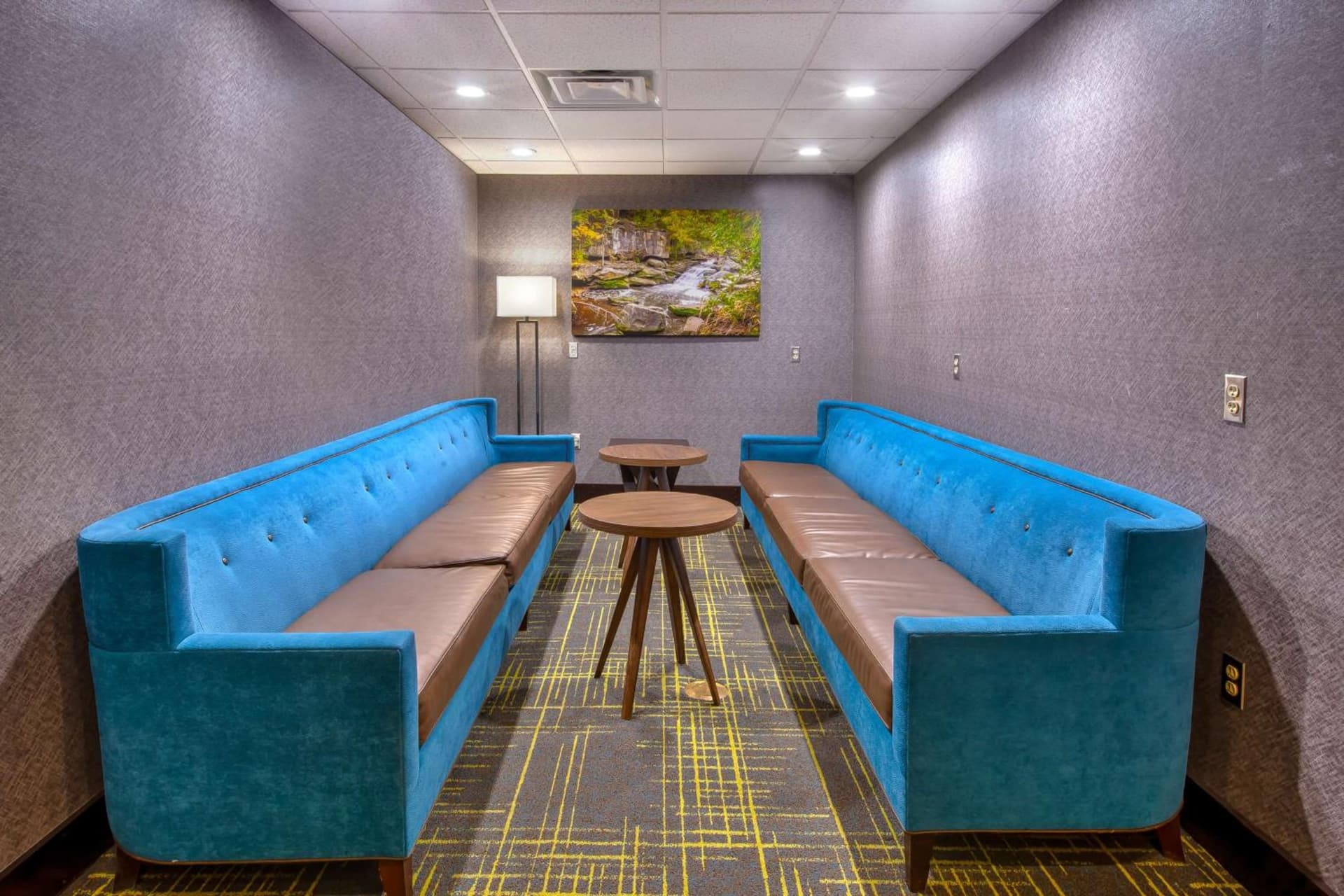 Hampton Inn & Suites Cleveland-Airport/Middleburg Heights property views in Middleburg Heights, OH — gallery photo 3