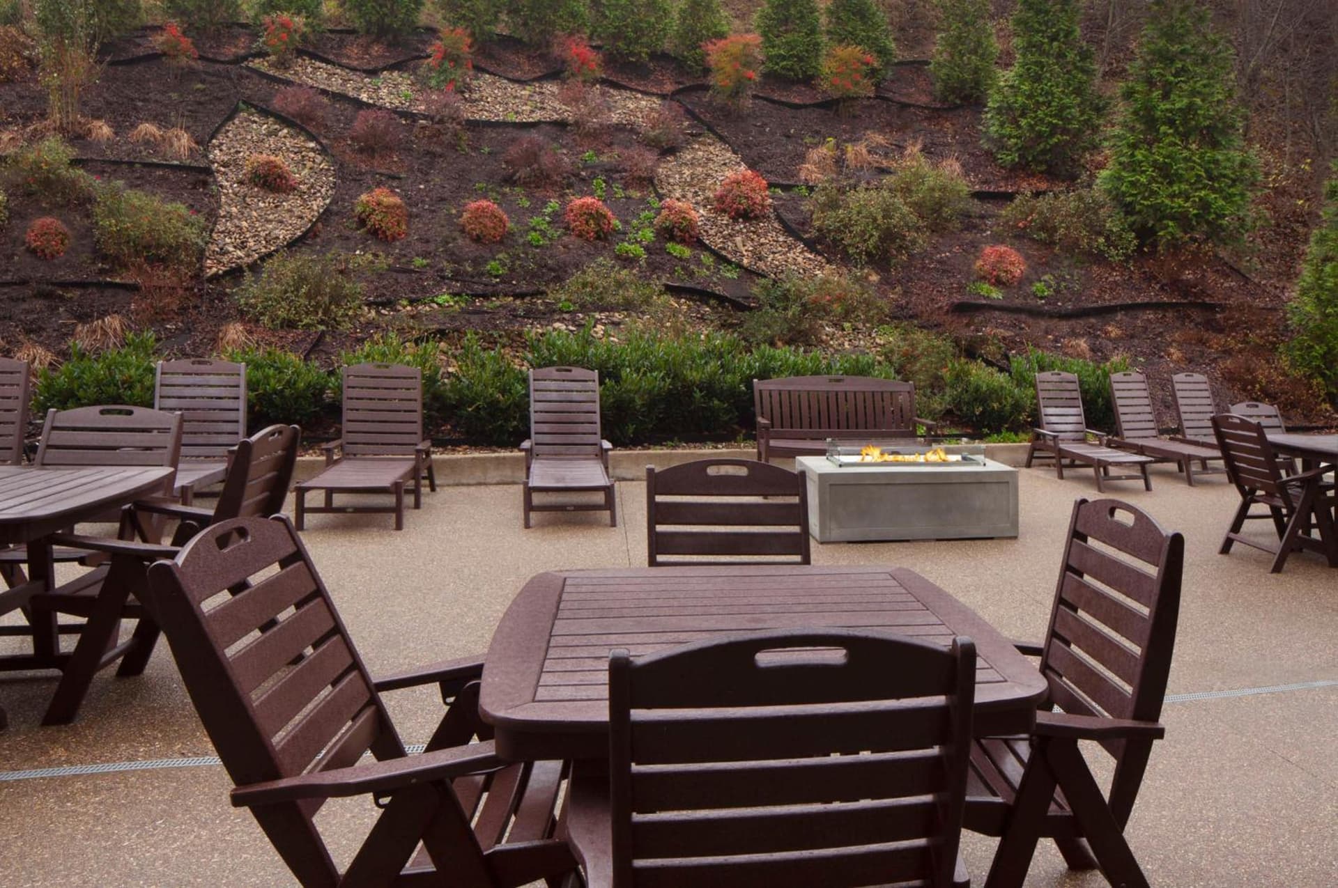 Hampton Inn Charleston-Southridge interior in Charleston, WV — gallery photo 2